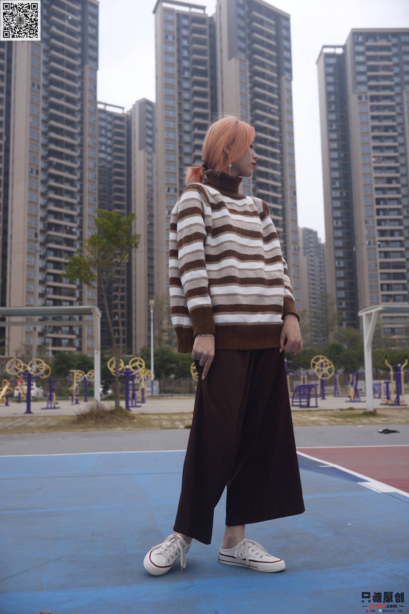 图片[99]-[只糖棉袜]NO.215 彤彤 初见你时难掩的悸动[182P] – 速更版-美库