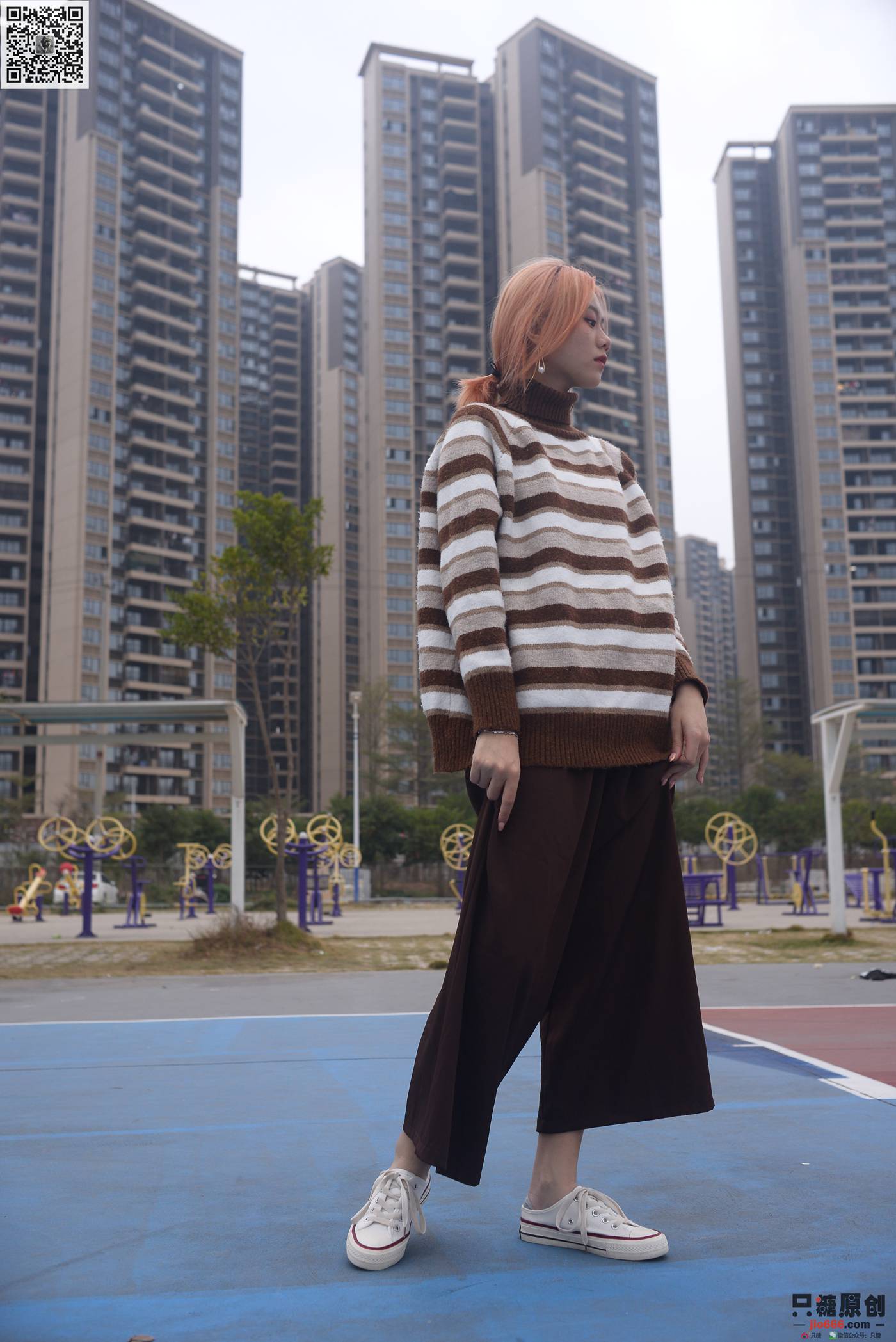 图片[100]-[只糖棉袜]NO.215 彤彤 初见你时难掩的悸动[182P] – 速更版-美库