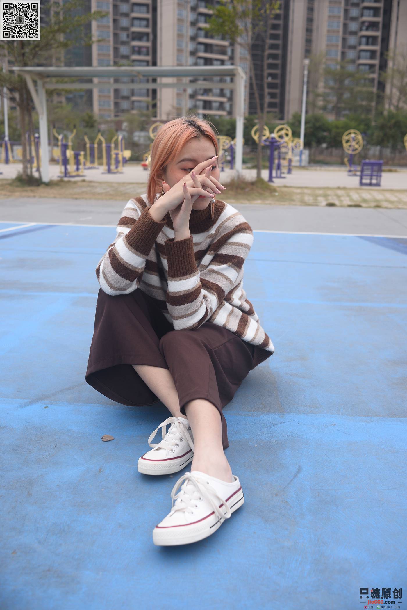 图片[106]-[只糖棉袜]NO.215 彤彤 初见你时难掩的悸动[182P] – 速更版-美库