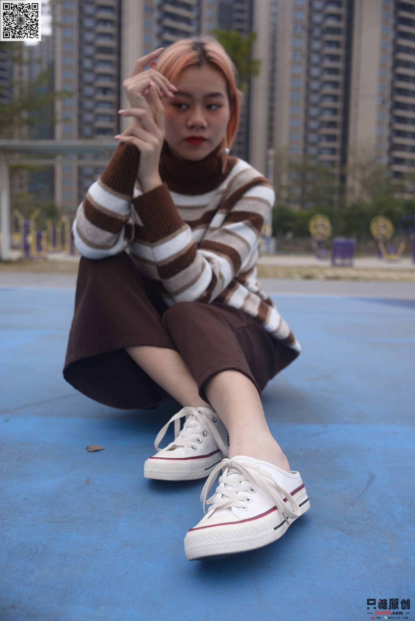 图片[107]-[只糖棉袜]NO.215 彤彤 初见你时难掩的悸动[182P] – 速更版-美库