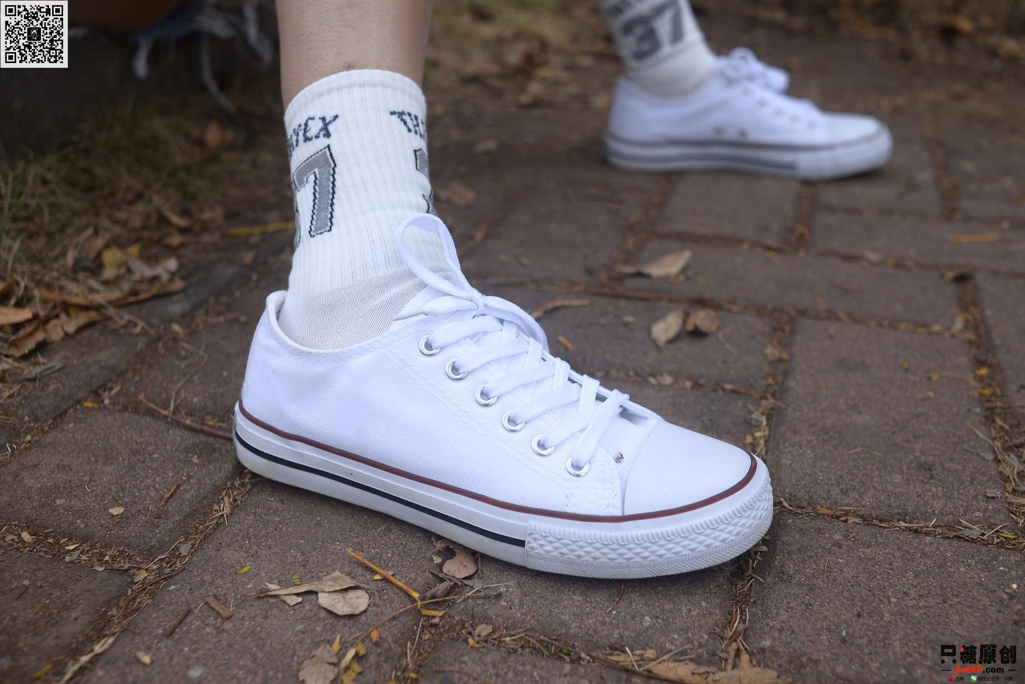 图片[75]-[只糖棉袜]NO.216 文文 人潮里不知所措[163P] – 速更版-美库