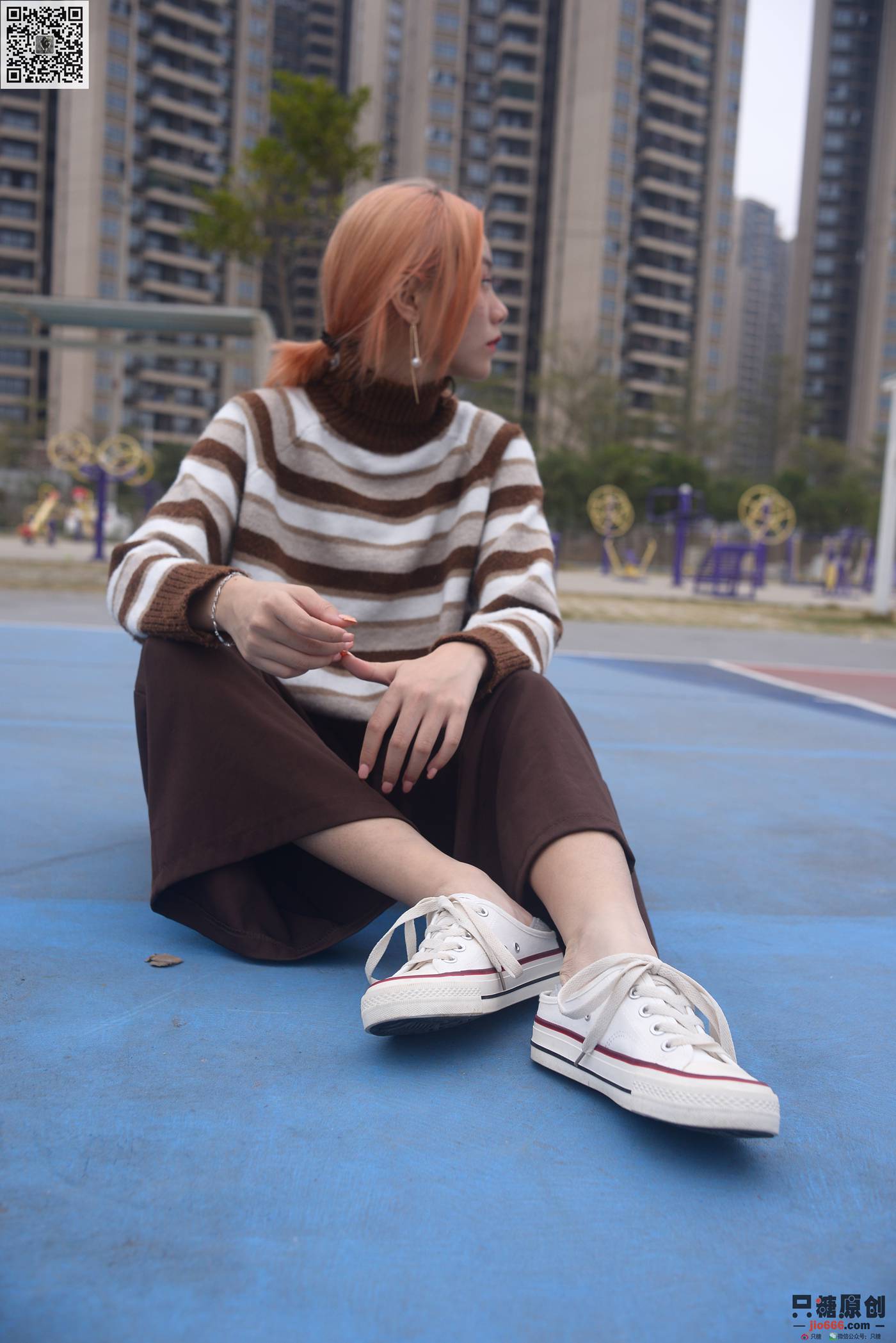 图片[112]-[只糖棉袜]NO.215 彤彤 初见你时难掩的悸动[182P] – 速更版-美库