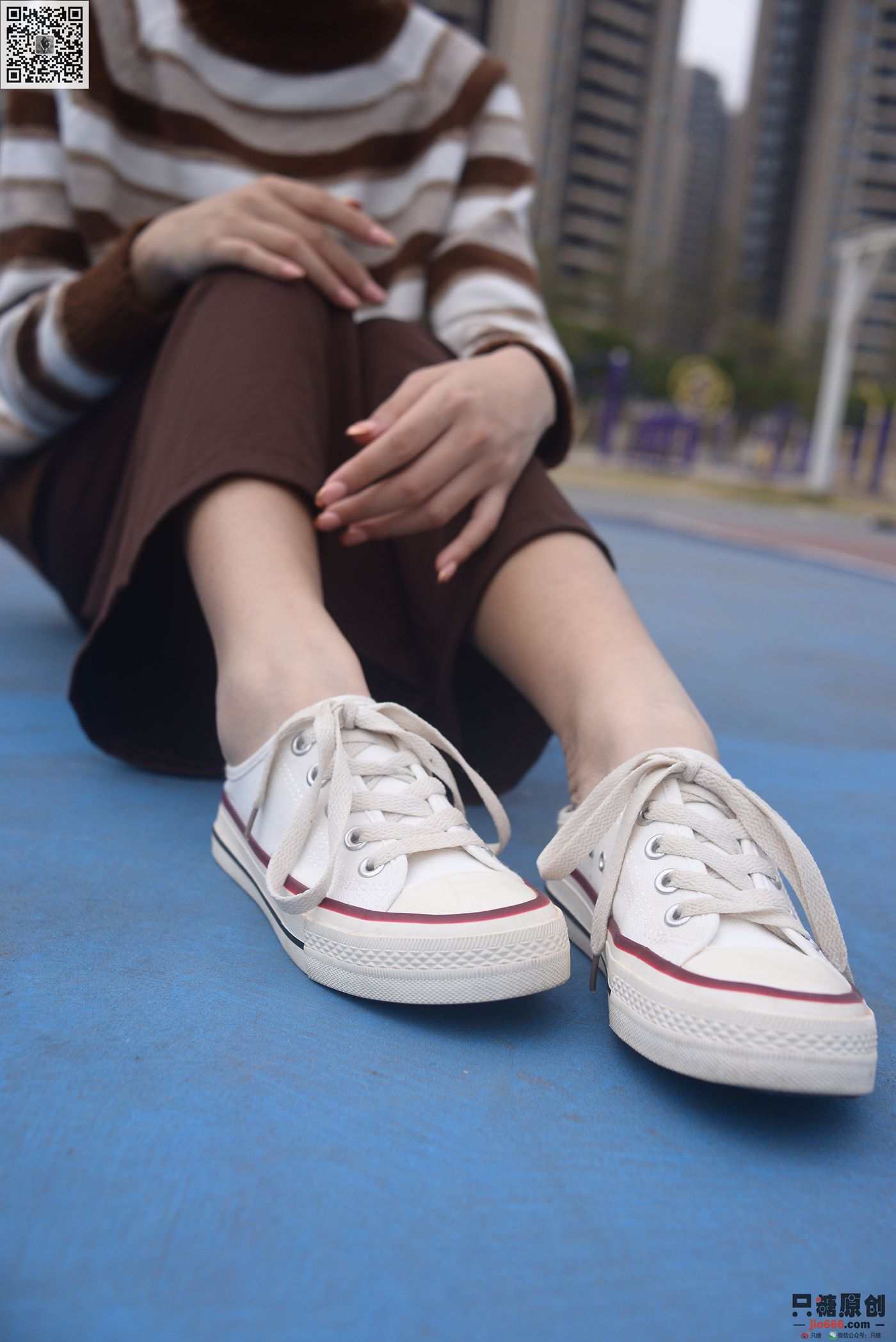 图片[120]-[只糖棉袜]NO.215 彤彤 初见你时难掩的悸动[182P] – 速更版-美库