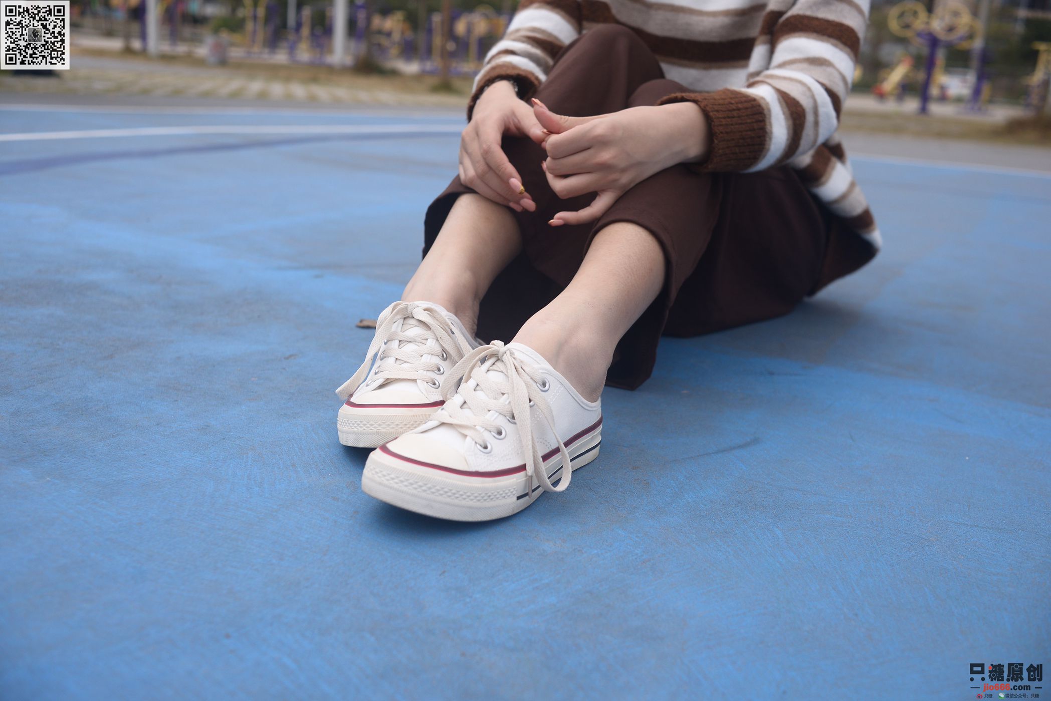 图片[124]-[只糖棉袜]NO.215 彤彤 初见你时难掩的悸动[182P] – 速更版-美库