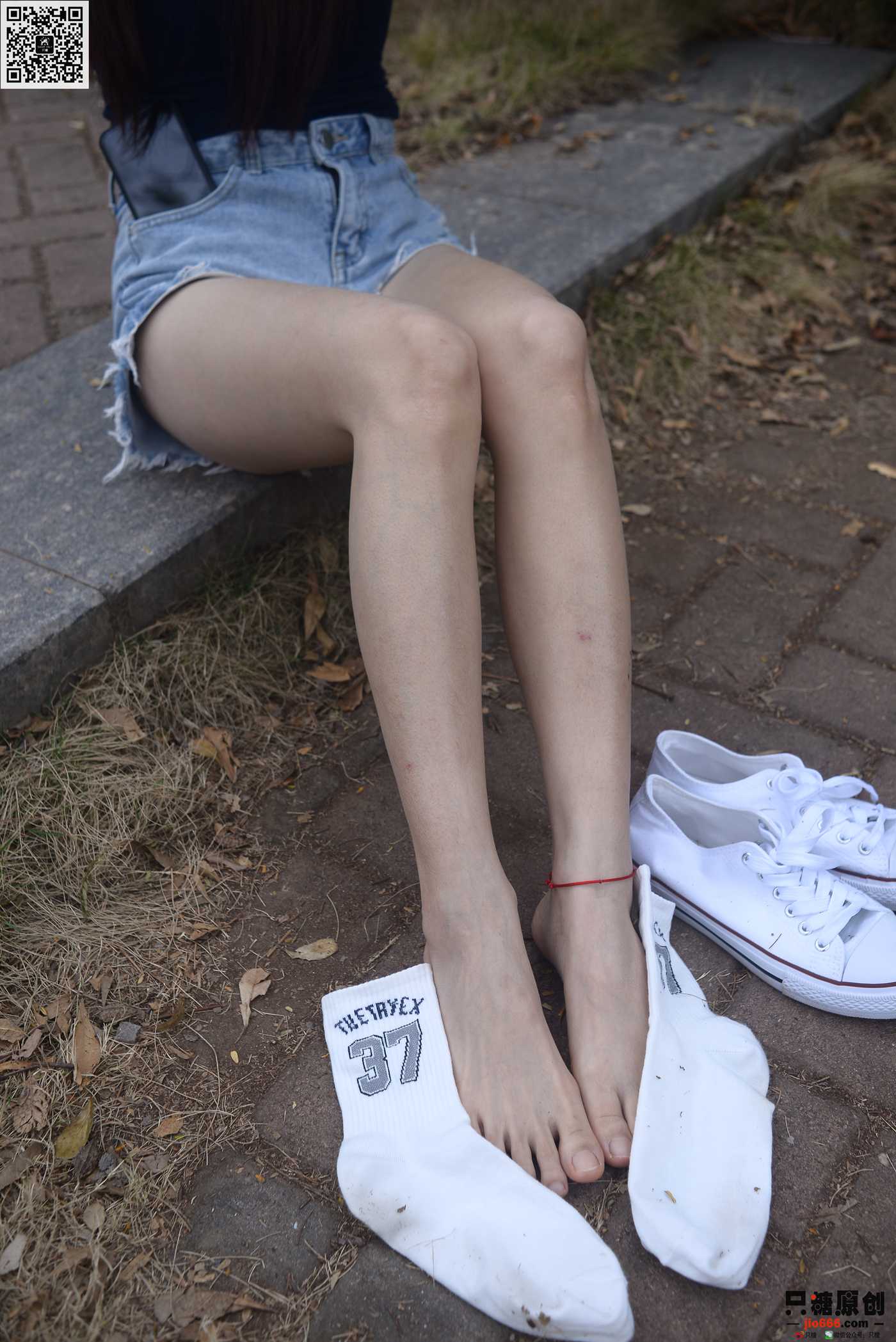 图片[109]-[只糖棉袜]NO.216 文文 人潮里不知所措[163P] – 速更版-美库