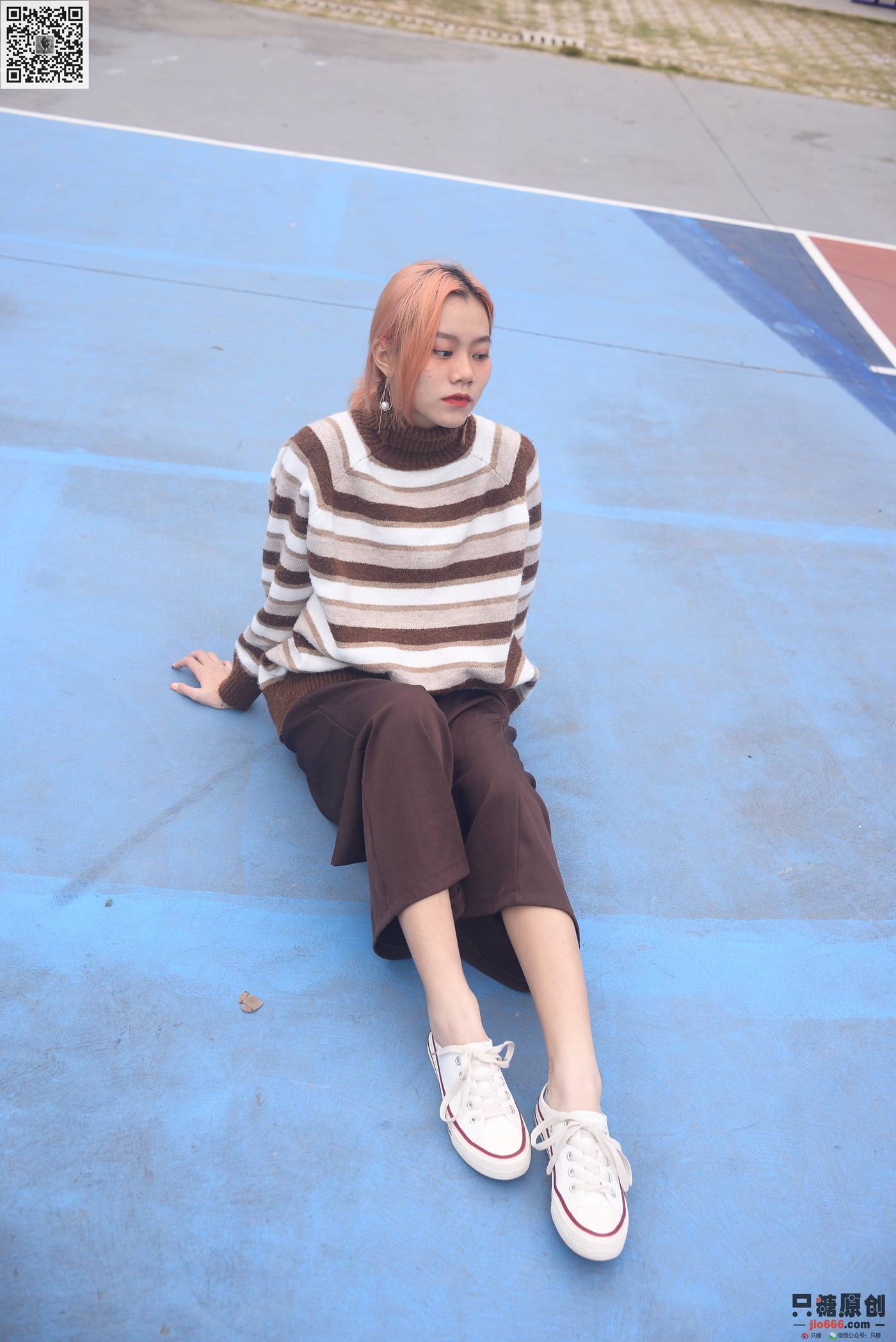 图片[141]-[只糖棉袜]NO.215 彤彤 初见你时难掩的悸动[182P] – 速更版-美库