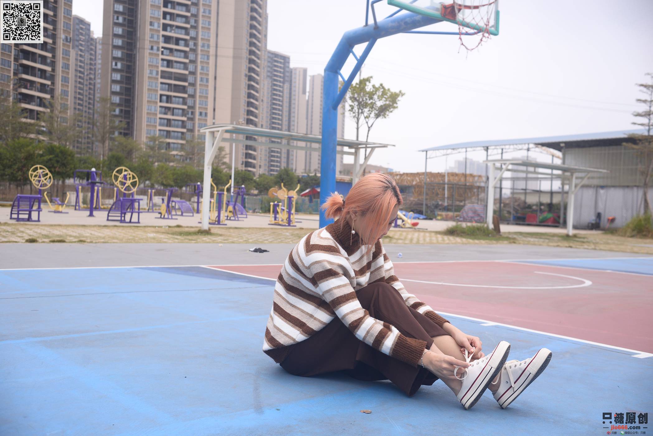 图片[143]-[只糖棉袜]NO.215 彤彤 初见你时难掩的悸动[182P] – 速更版-美库