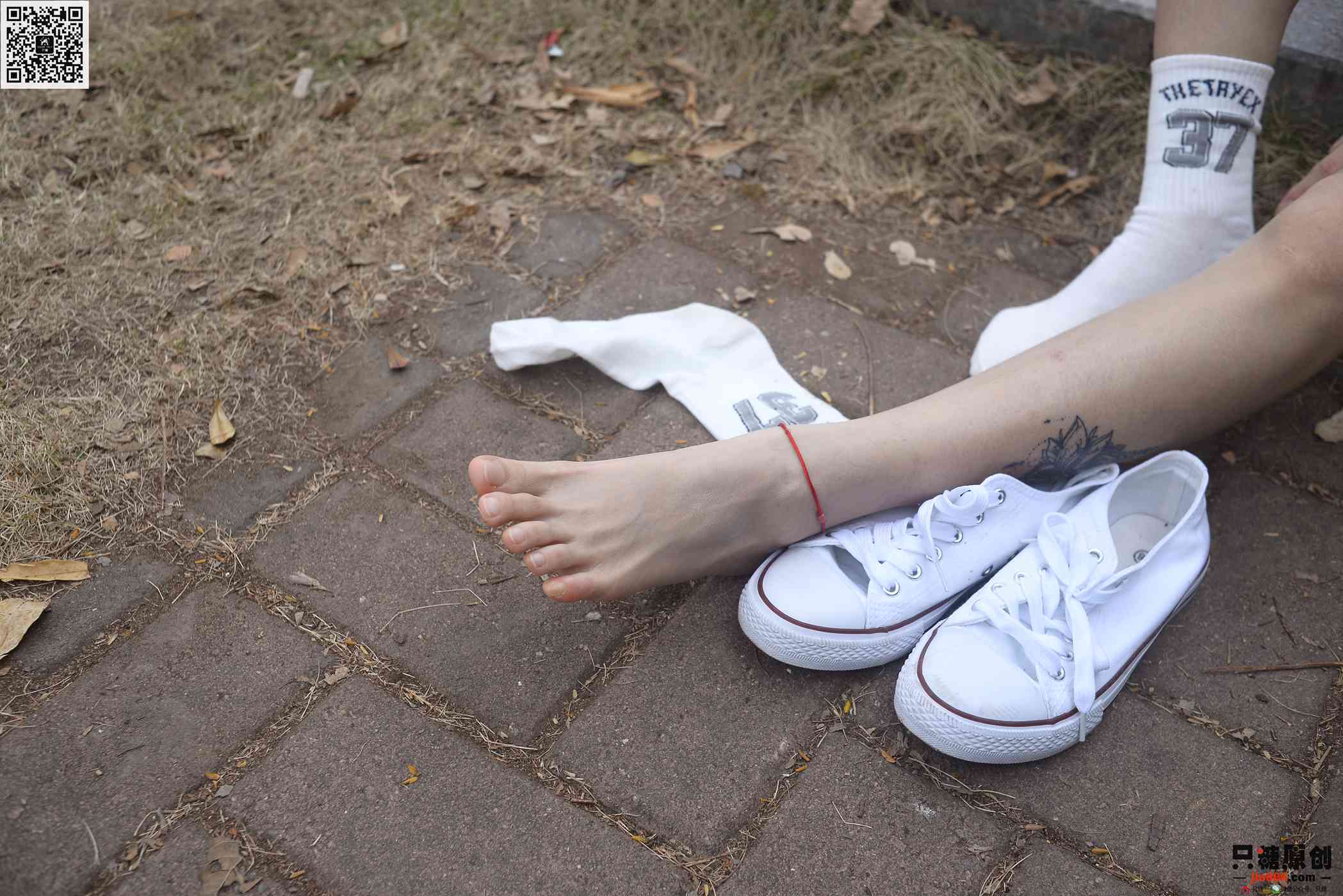 图片[126]-[只糖棉袜]NO.216 文文 人潮里不知所措[163P] – 速更版-美库