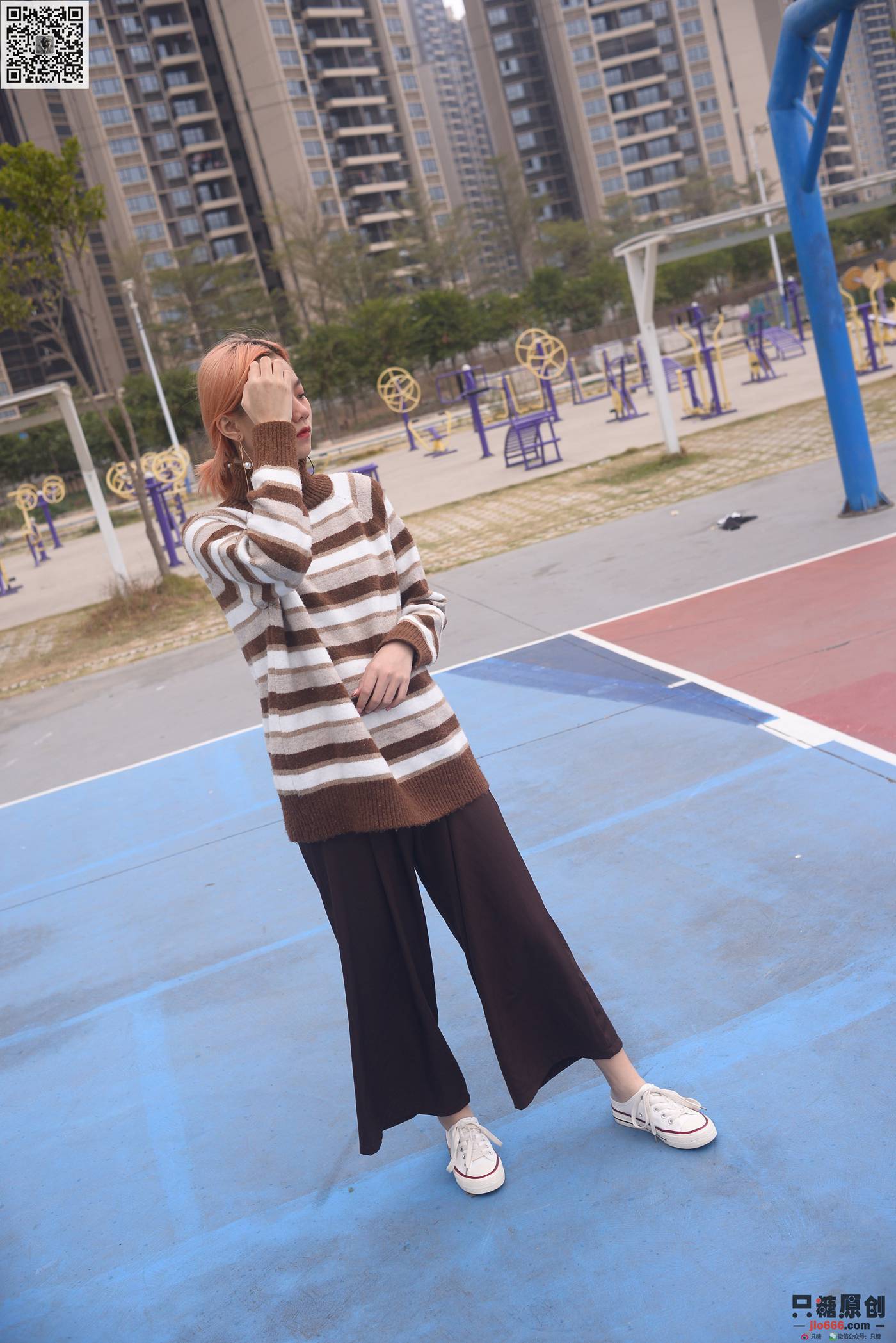 图片[161]-[只糖棉袜]NO.215 彤彤 初见你时难掩的悸动[182P] – 速更版-美库