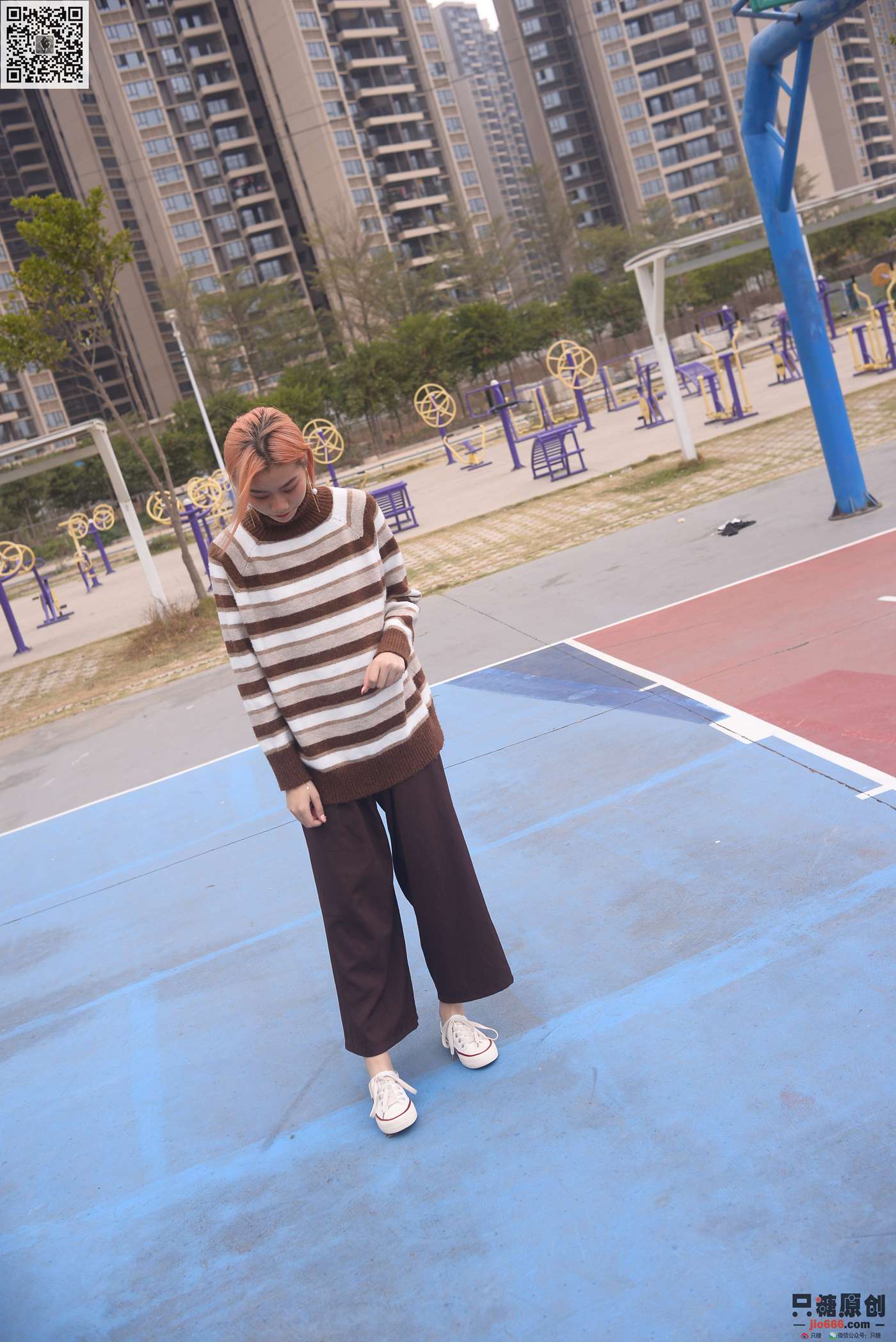 图片[164]-[只糖棉袜]NO.215 彤彤 初见你时难掩的悸动[182P] – 速更版-美库