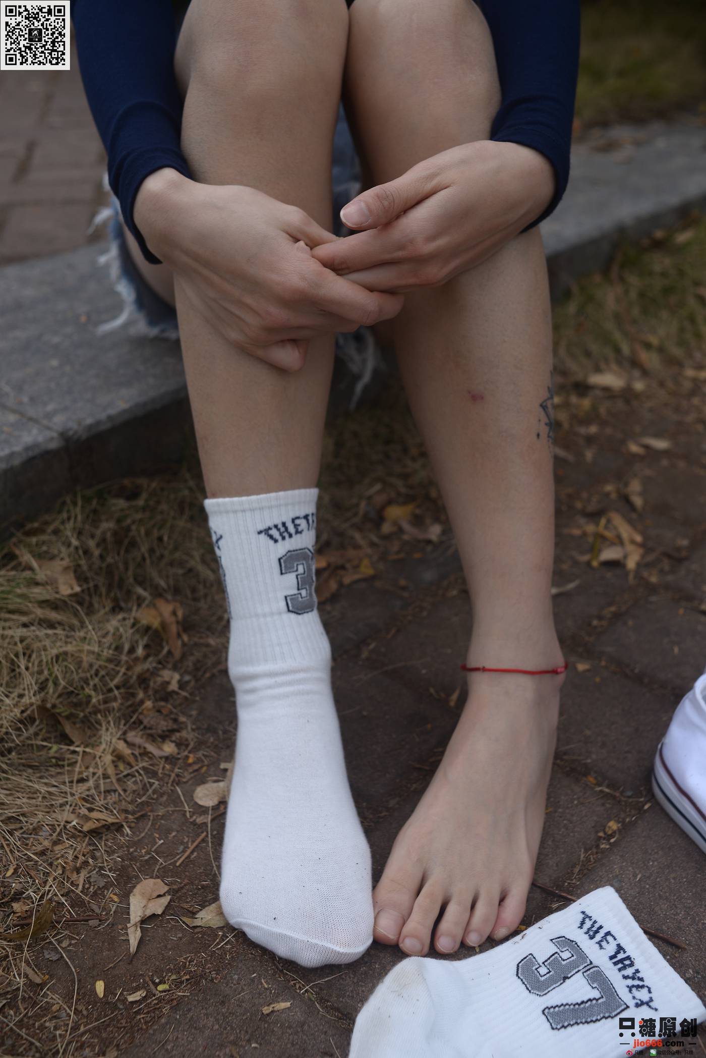 图片[133]-[只糖棉袜]NO.216 文文 人潮里不知所措[163P] – 速更版-美库