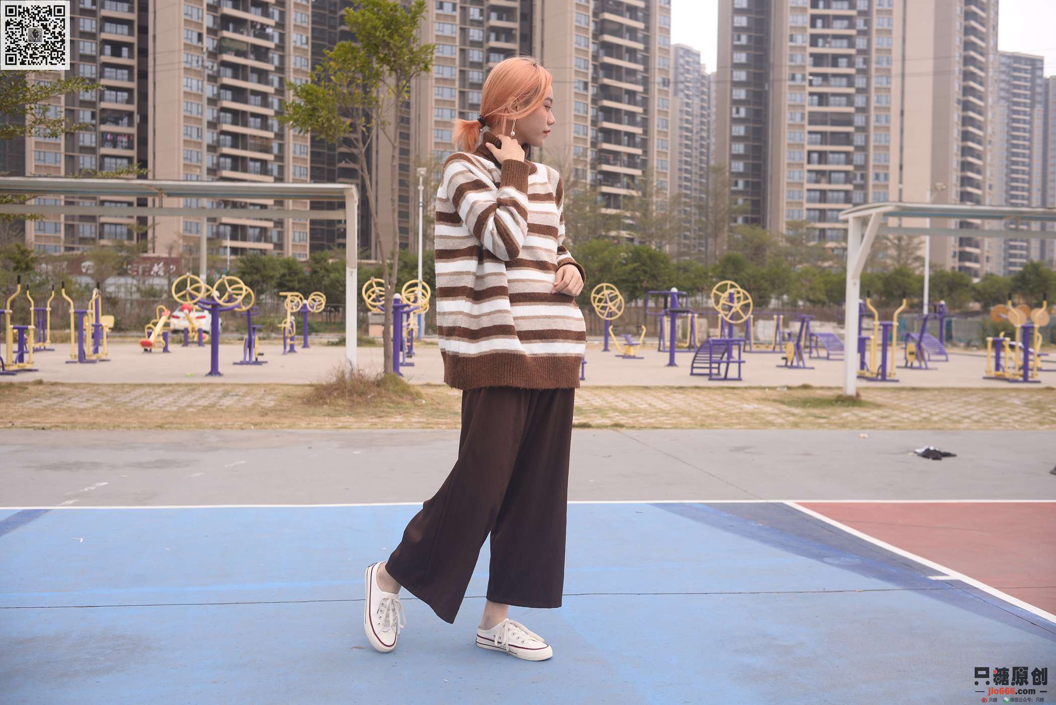 图片[165]-[只糖棉袜]NO.215 彤彤 初见你时难掩的悸动[182P] – 速更版-美库