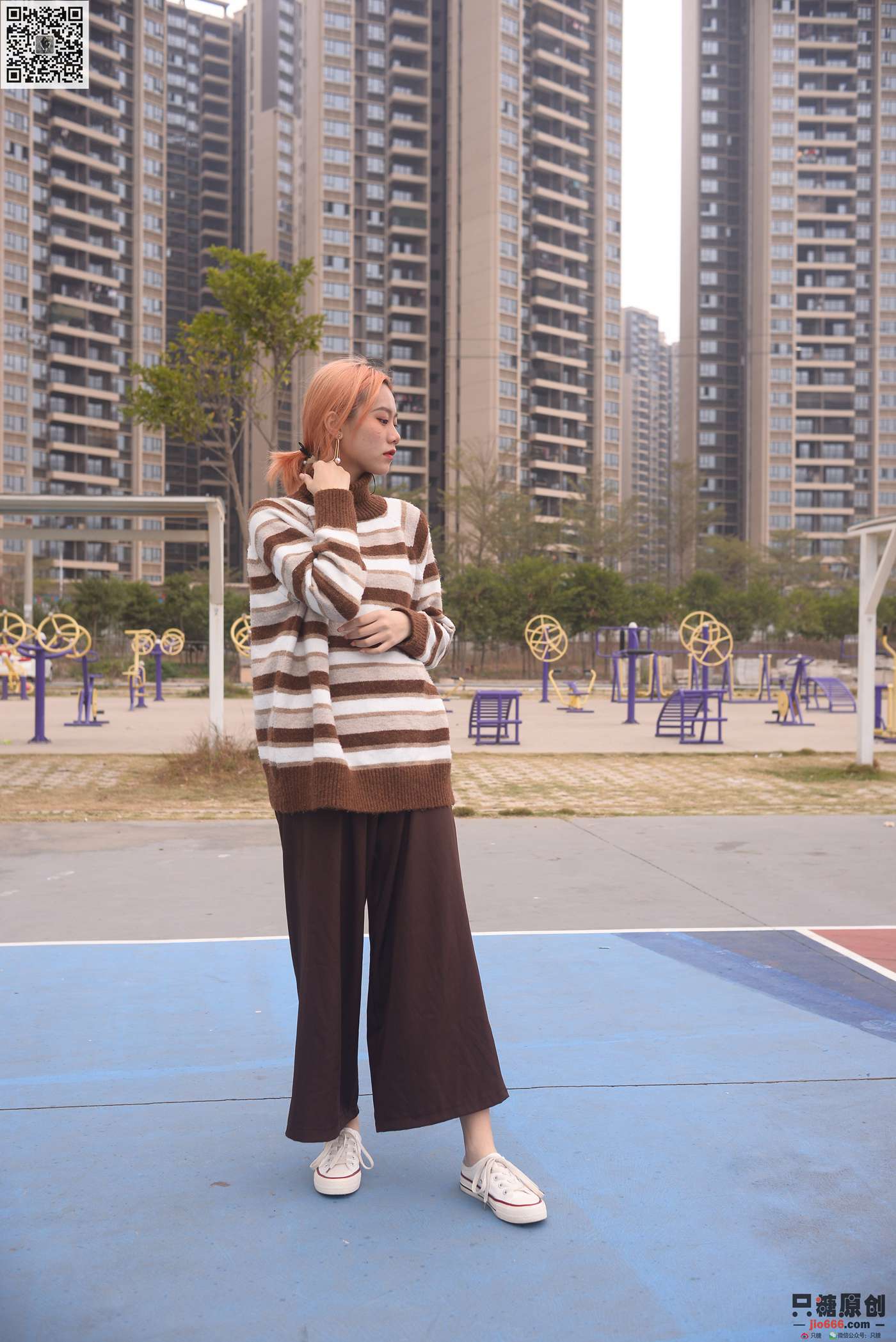 图片[166]-[只糖棉袜]NO.215 彤彤 初见你时难掩的悸动[182P] – 速更版-美库