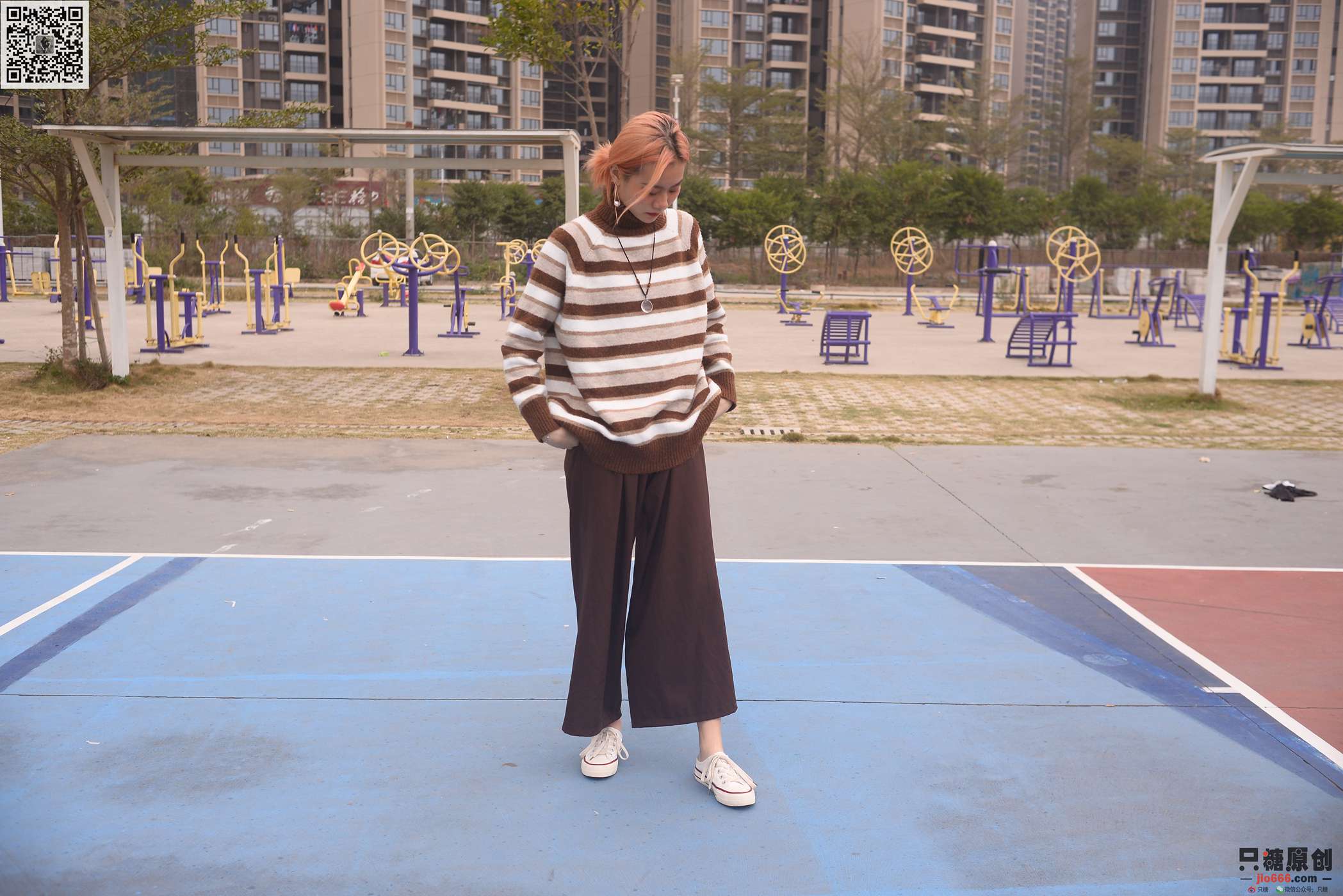 图片[167]-[只糖棉袜]NO.215 彤彤 初见你时难掩的悸动[182P] – 速更版-美库