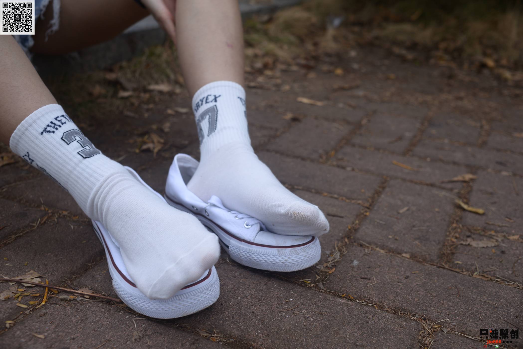 图片[151]-[只糖棉袜]NO.216 文文 人潮里不知所措[163P] – 速更版-美库