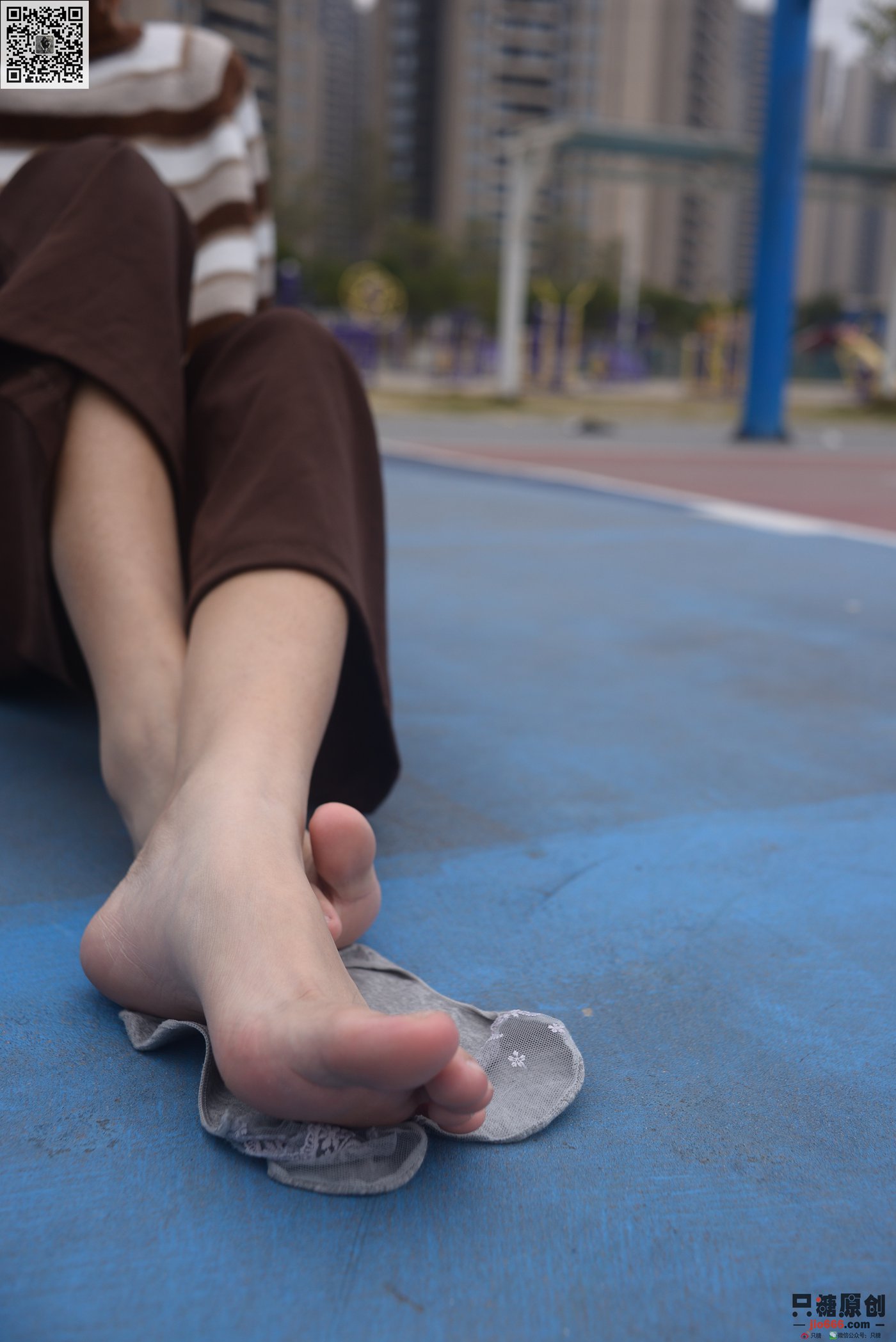 图片[180]-[只糖棉袜]NO.215 彤彤 初见你时难掩的悸动[182P] – 速更版-美库