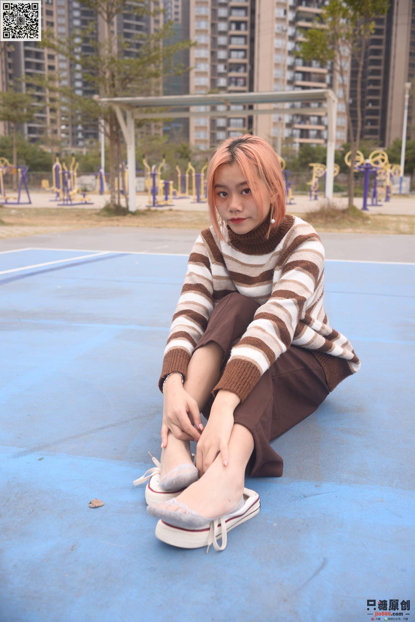 图片[182]-[只糖棉袜]NO.215 彤彤 初见你时难掩的悸动[182P] – 速更版-美库