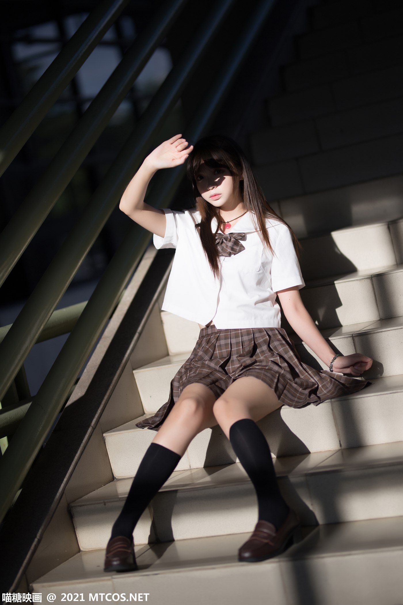 图片[17]-[喵糖映画]VOL.375 忧郁少女[34P] – 速更版-美库