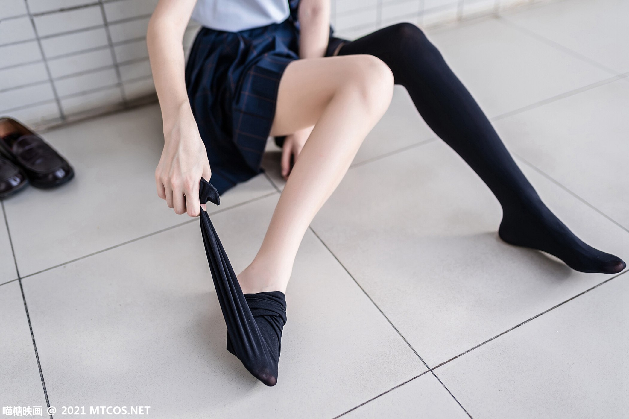 图片[33]-[喵糖映画]VOL.376 芊芊细腿[47P] – 速更版-美库