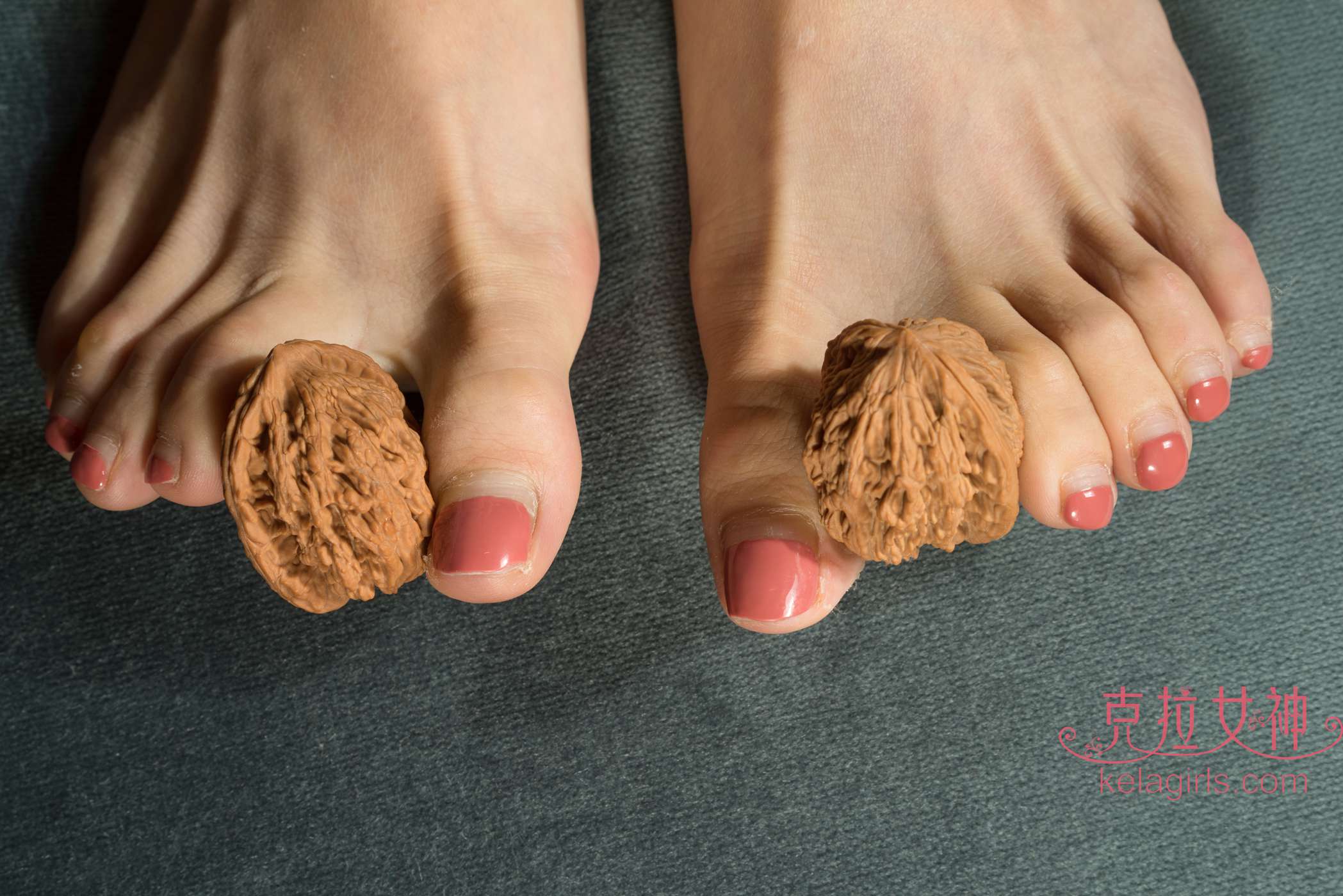 图片[22]-[Kelagirls克拉女神]2018.07.11《趾夹核桃》王睿[30P] – 速更版-美库