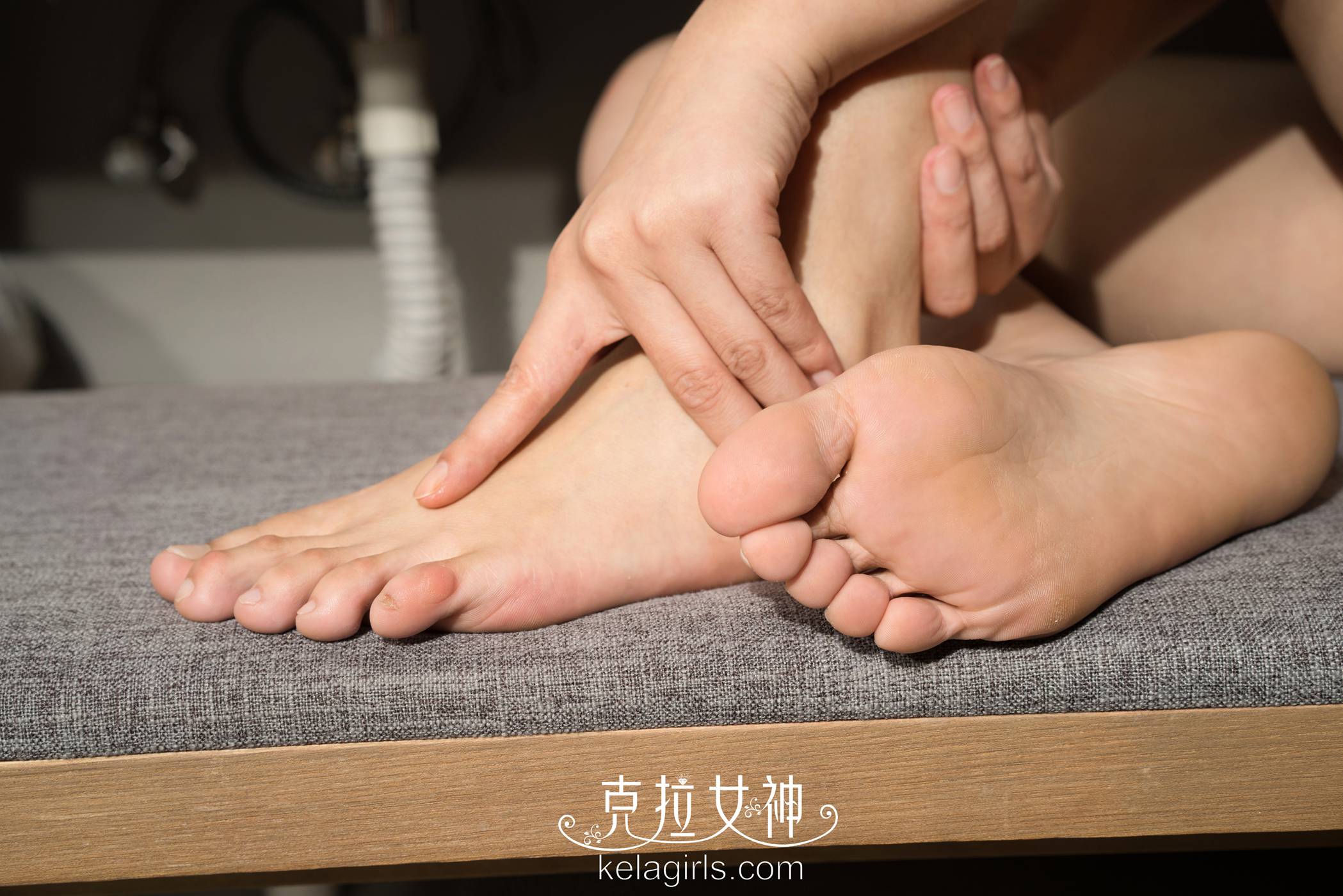 图片[14]-[Kelagirls克拉女神]2018.09.29《抹乳润足》景亦[25P] – 速更版-美库