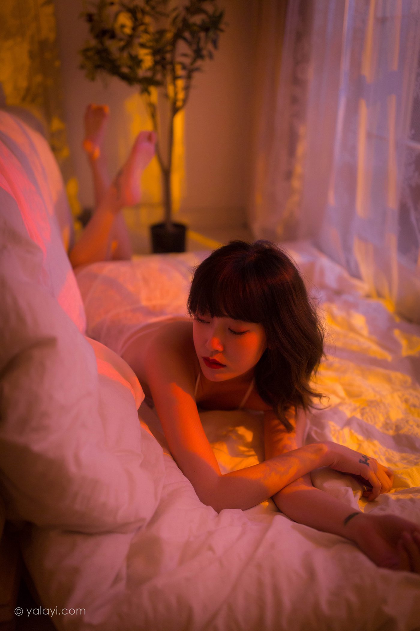 图片[19]-[YALAYI雅拉伊]2021.03.26 NO.779 凝想之痕 臻儿[47+1P] – 速更版-美库