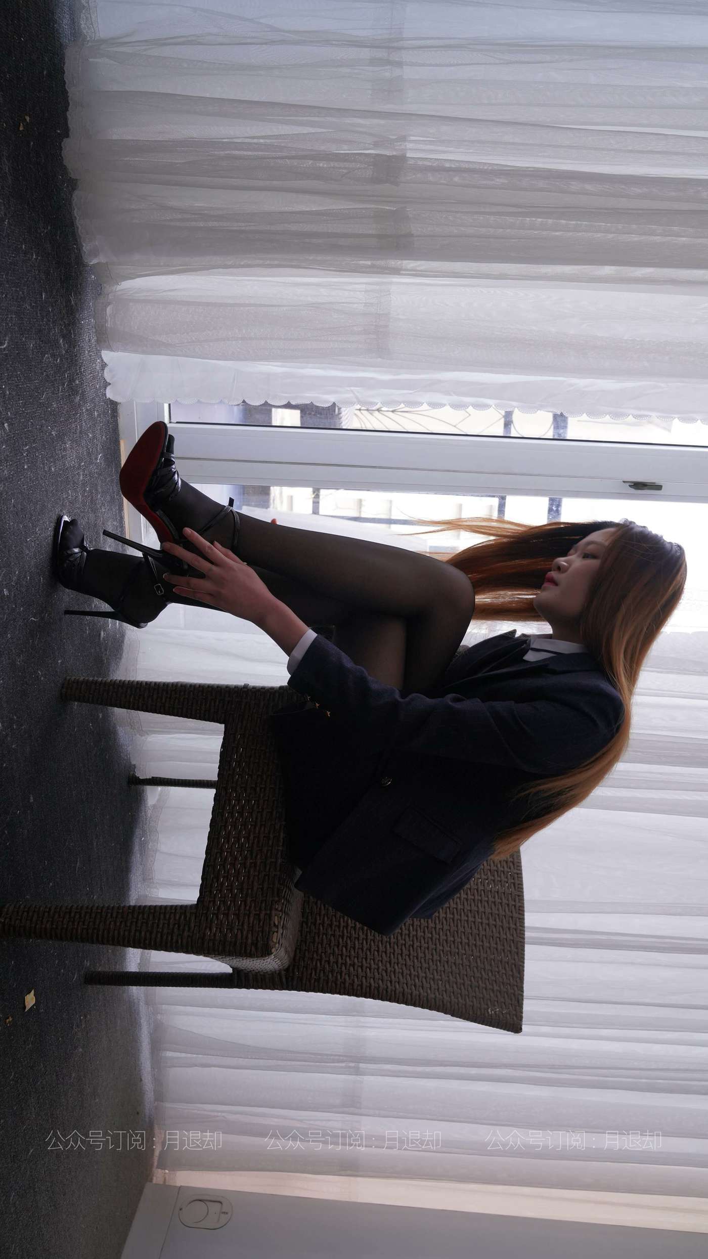 图片[18]-[IESS异思趣向] 耽丝 芊芊的黑丝职业装 [76P] – 速更版-美库