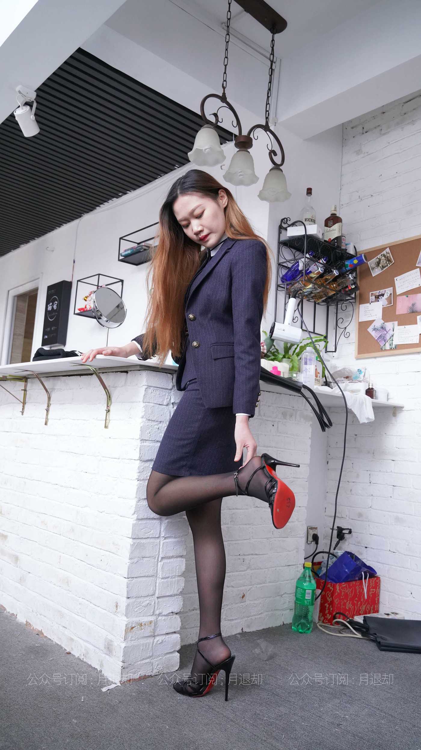 图片[77]-[IESS异思趣向] 耽丝 芊芊的黑丝职业装 [76P] – 速更版-美库