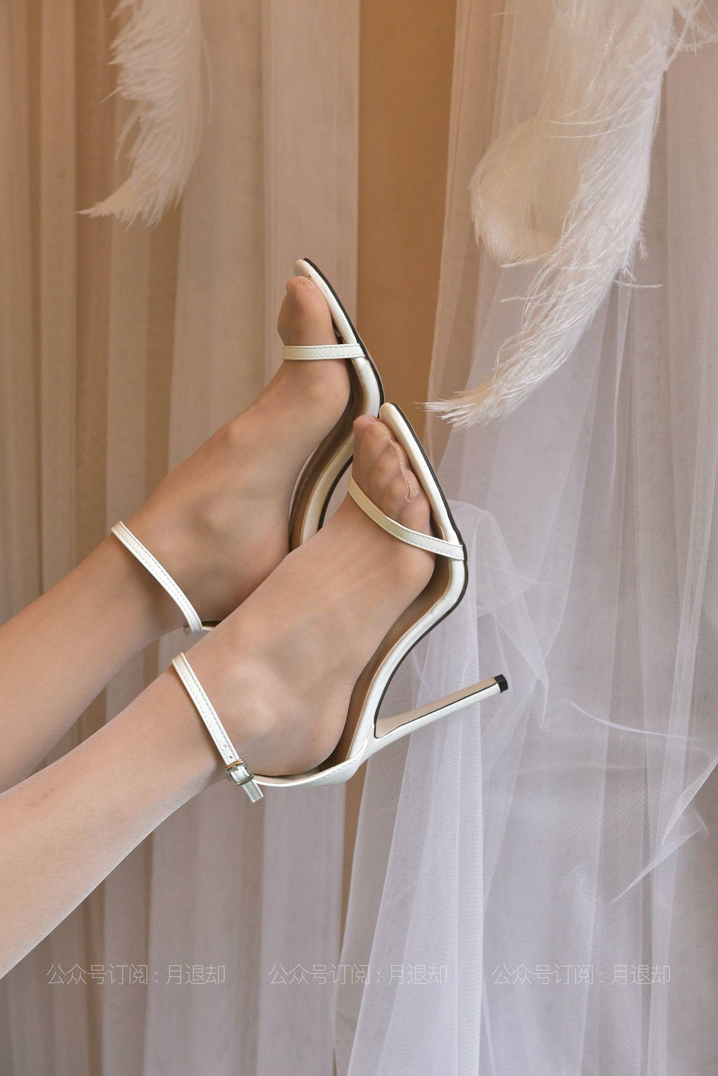 图片[60]-[IESS异思趣向] 耽丝 小六白摇椅 [68P] – 速更版-美库