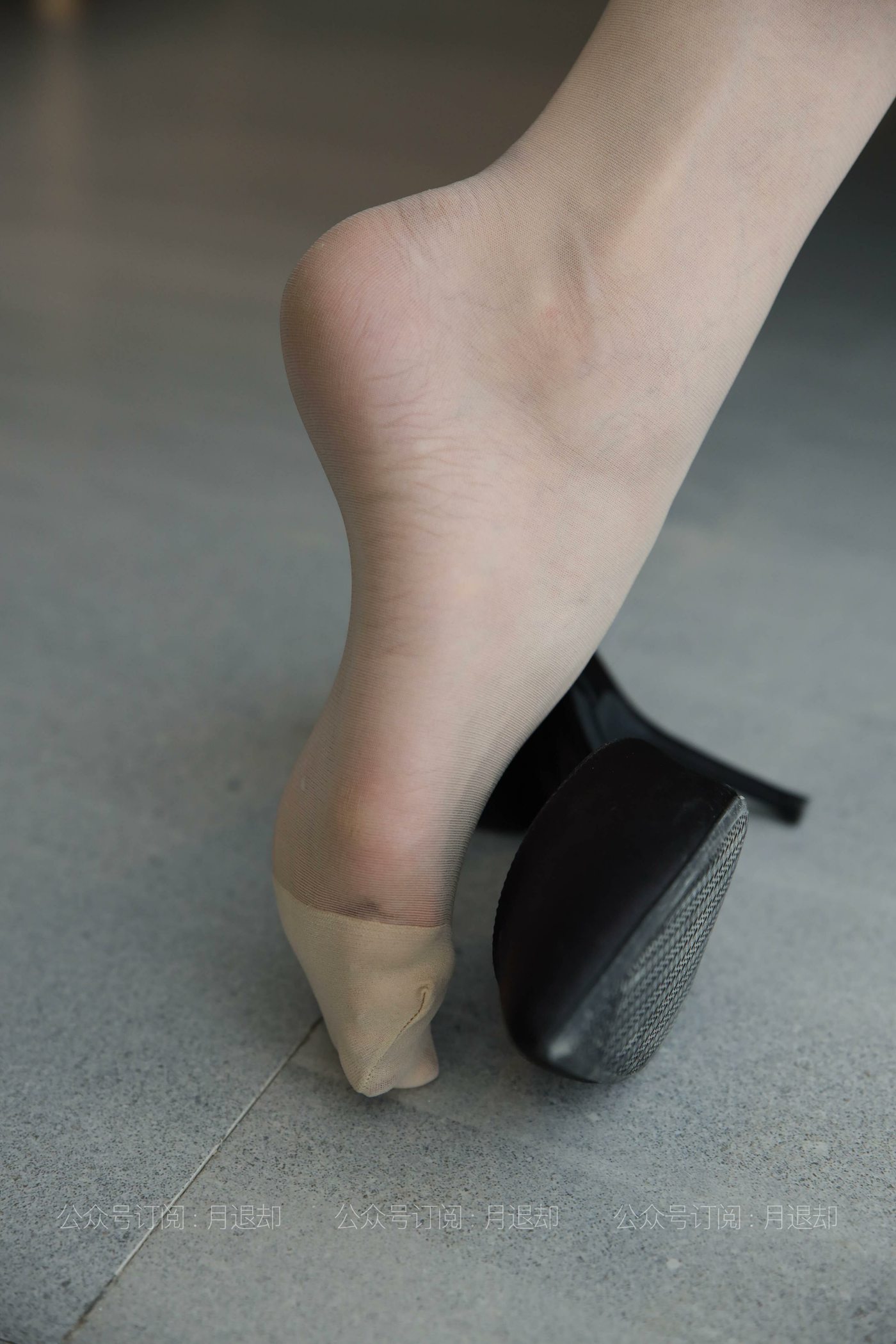 图片[14]-[IESS异思趣向] 耽丝 OL美女飘飘 – 速更版-美库