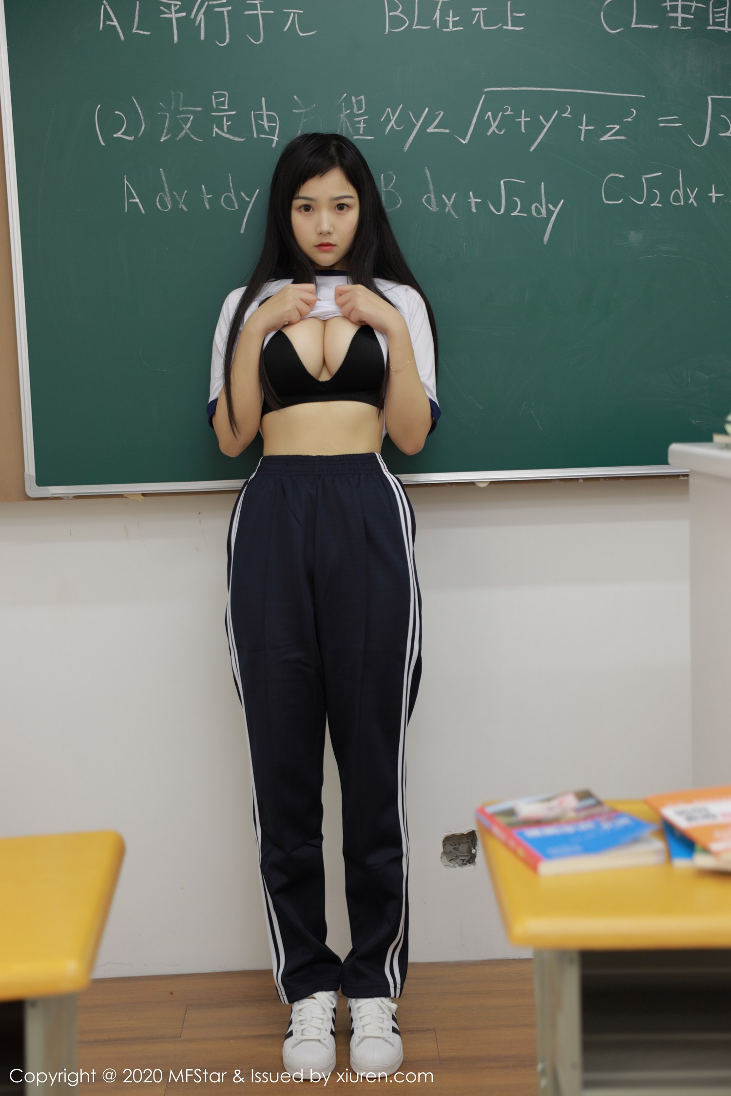 图片[40]-[MFStar模范学院]2020.02.24 VOL.273 徐微微mia[64+1P] – 速更版-美库