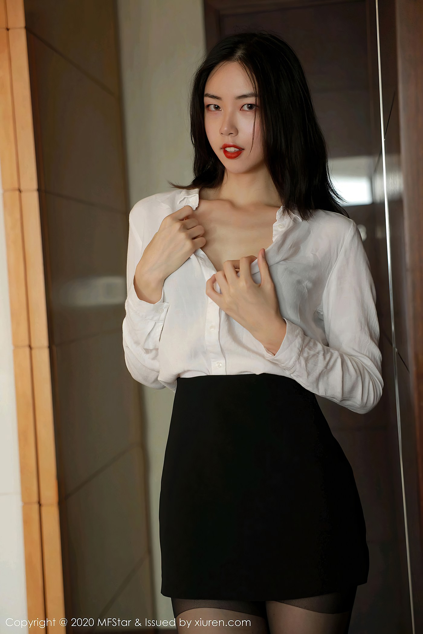 图片[29]-[MFStar模范学院]2020.08.19 VOL.371 噜噜妞儿 [57P] – 速更版-美库