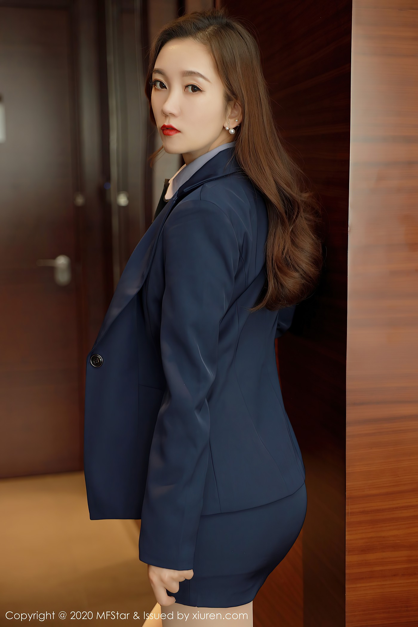 图片[37]-[MFStar模范学院] 2020.12.16 VOL.425 艾静香[44+1P] – 速更版-美库