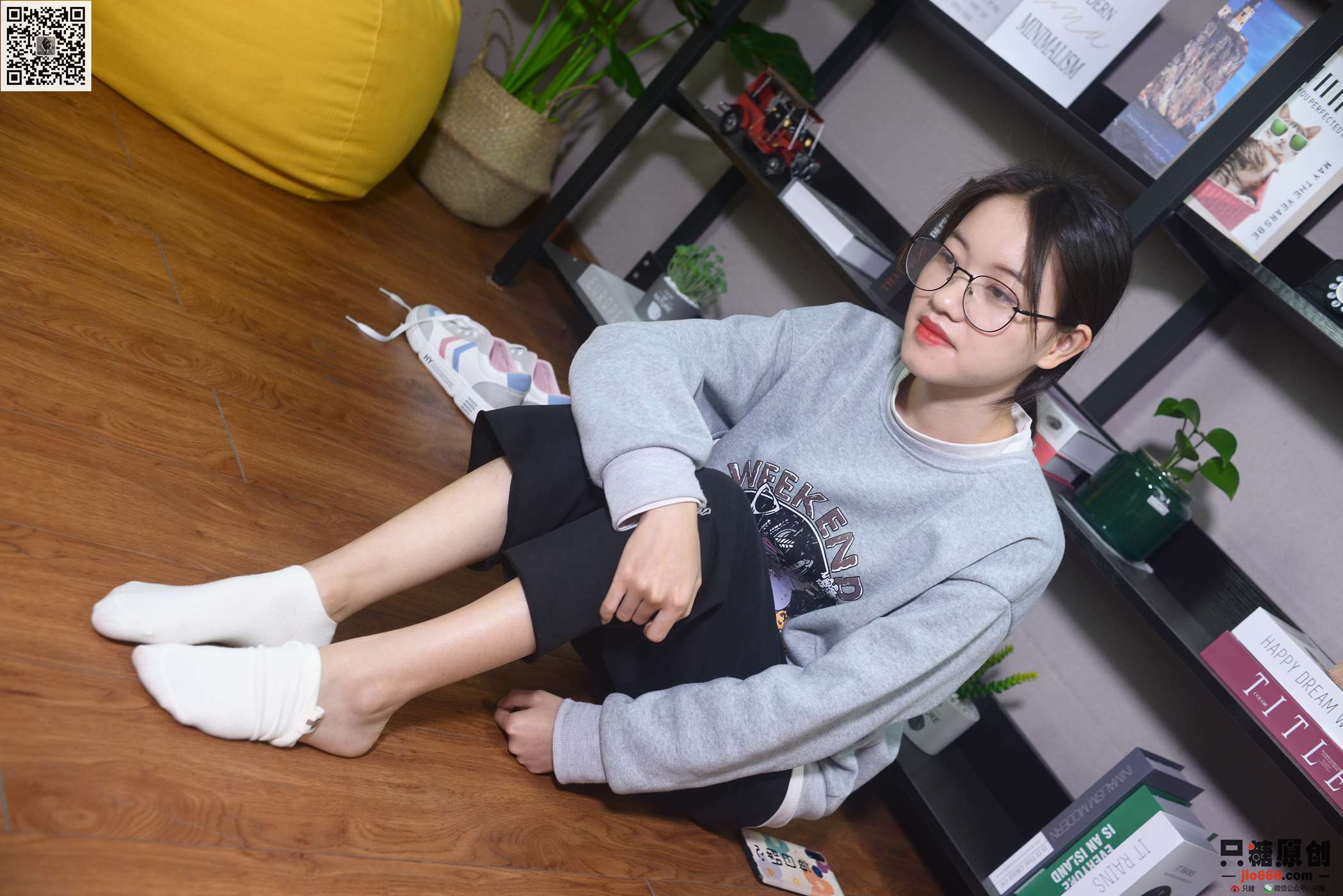 图片[19]-[只糖棉袜]NO.242 欣悦 星影摇摇[152P] – 速更版-美库