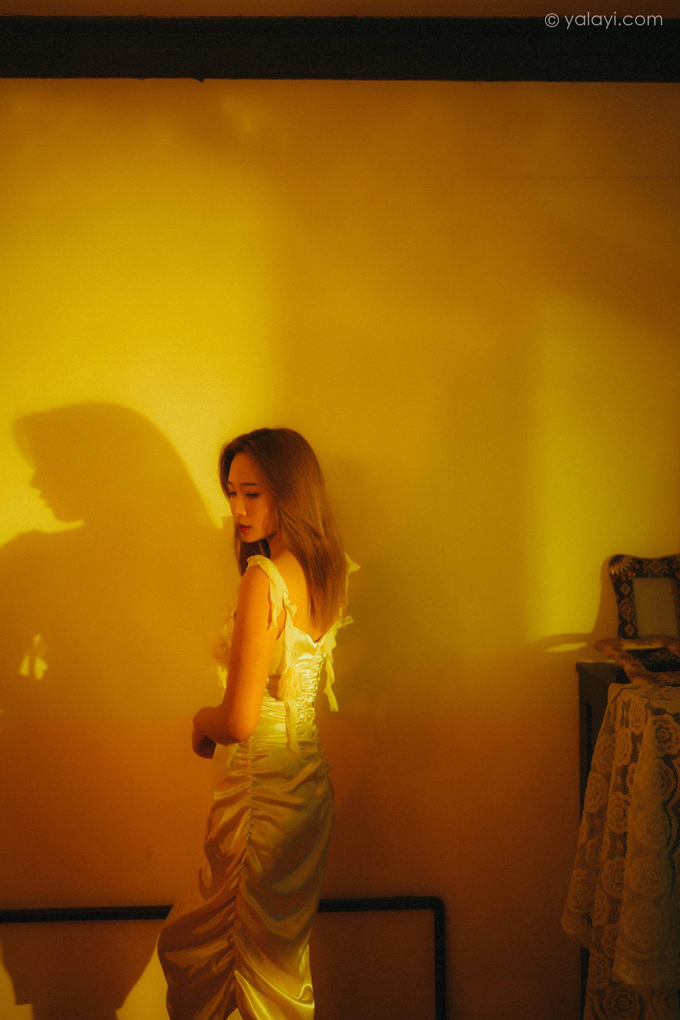 图片[24]-[YALAYI雅拉伊]2021.04.13 NO.785 暮光之吻 岳璐璐[43+1P] – 速更版-美库