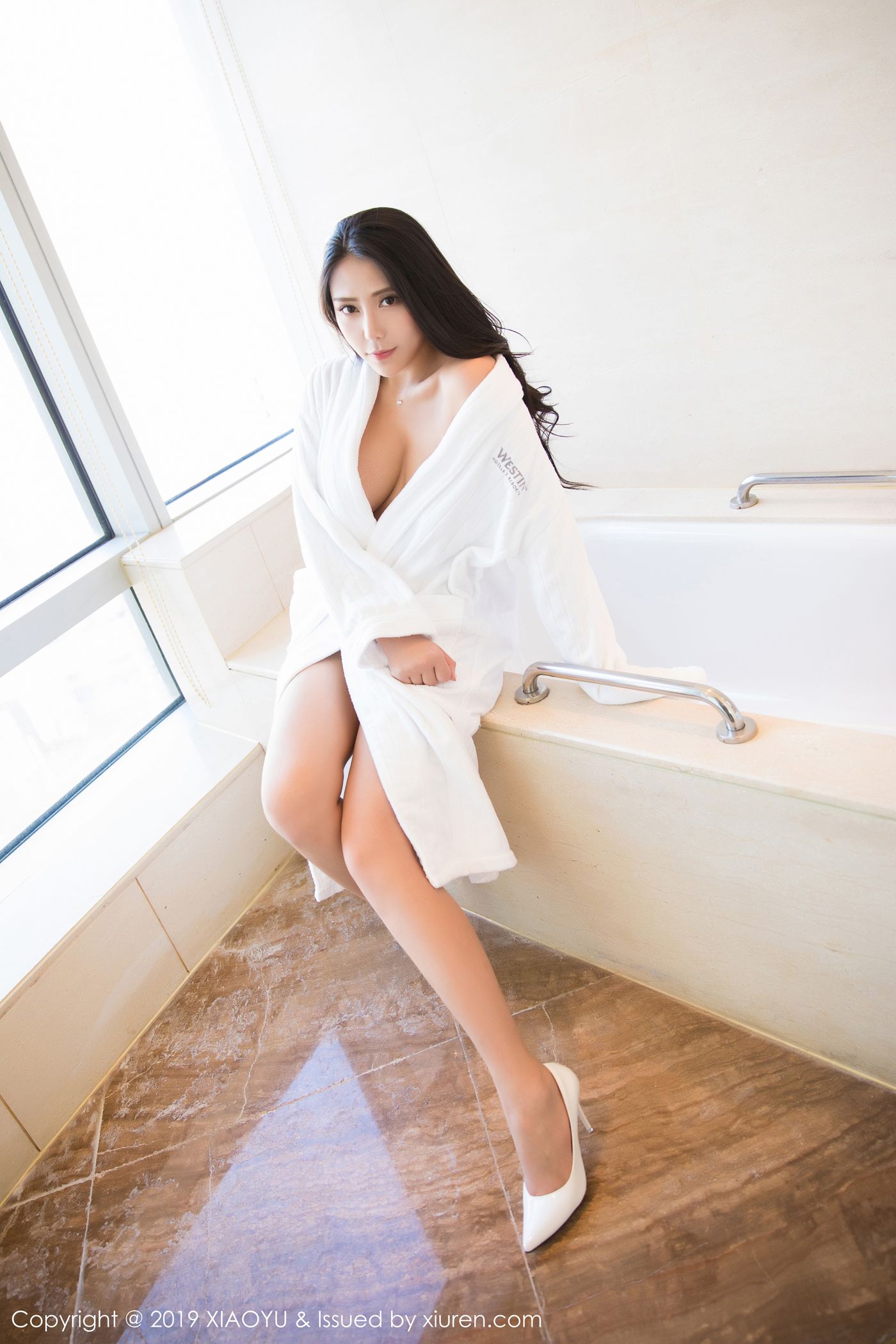 图片[25]-[XIAOYU语画界]YU20190820VOL0136 2019.08.20 VOL.136 浴袍藏不住的魔鬼般惹火身材 安可儿[52+1P] – 速更版-美库