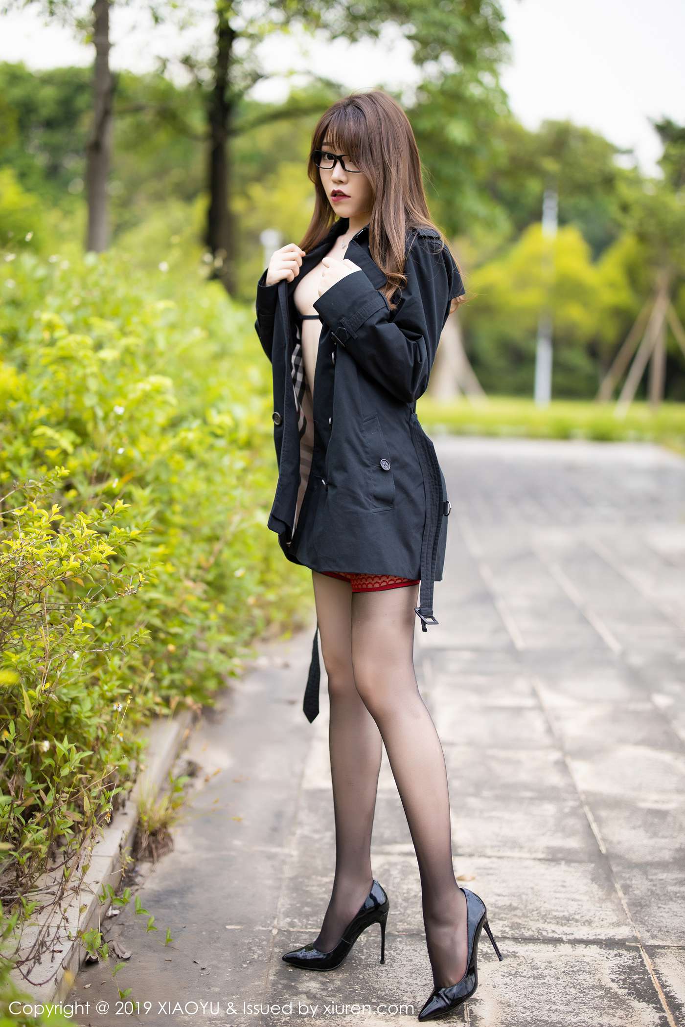 图片[46]-[XIAOYU语画界]YU20191011VOL0168 2019.10.11 Vol.168 翘臀朦胧黑丝室外剧情车拍 芝芝Booty[56+1P] – 速更版-美库