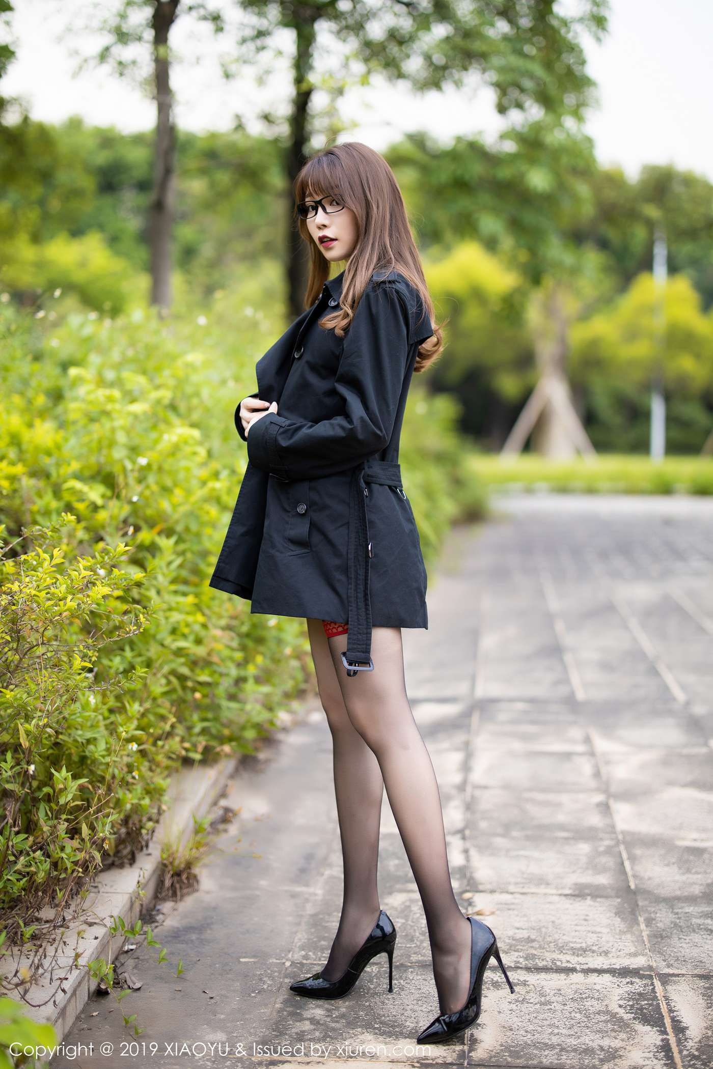 图片[47]-[XIAOYU语画界]YU20191011VOL0168 2019.10.11 Vol.168 翘臀朦胧黑丝室外剧情车拍 芝芝Booty[56+1P] – 速更版-美库