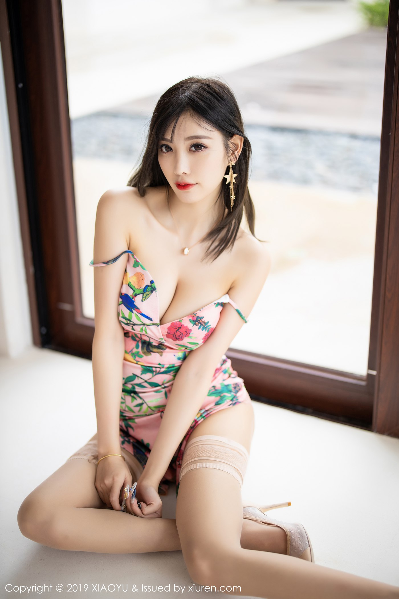 图片[45]-[XIAOYU语画界]YU20191115VOL0194 2019.11.15 VOL.194 华丽吊裙朦胧丝袜 杨晨晨sugar[70+1P] – 速更版-美库