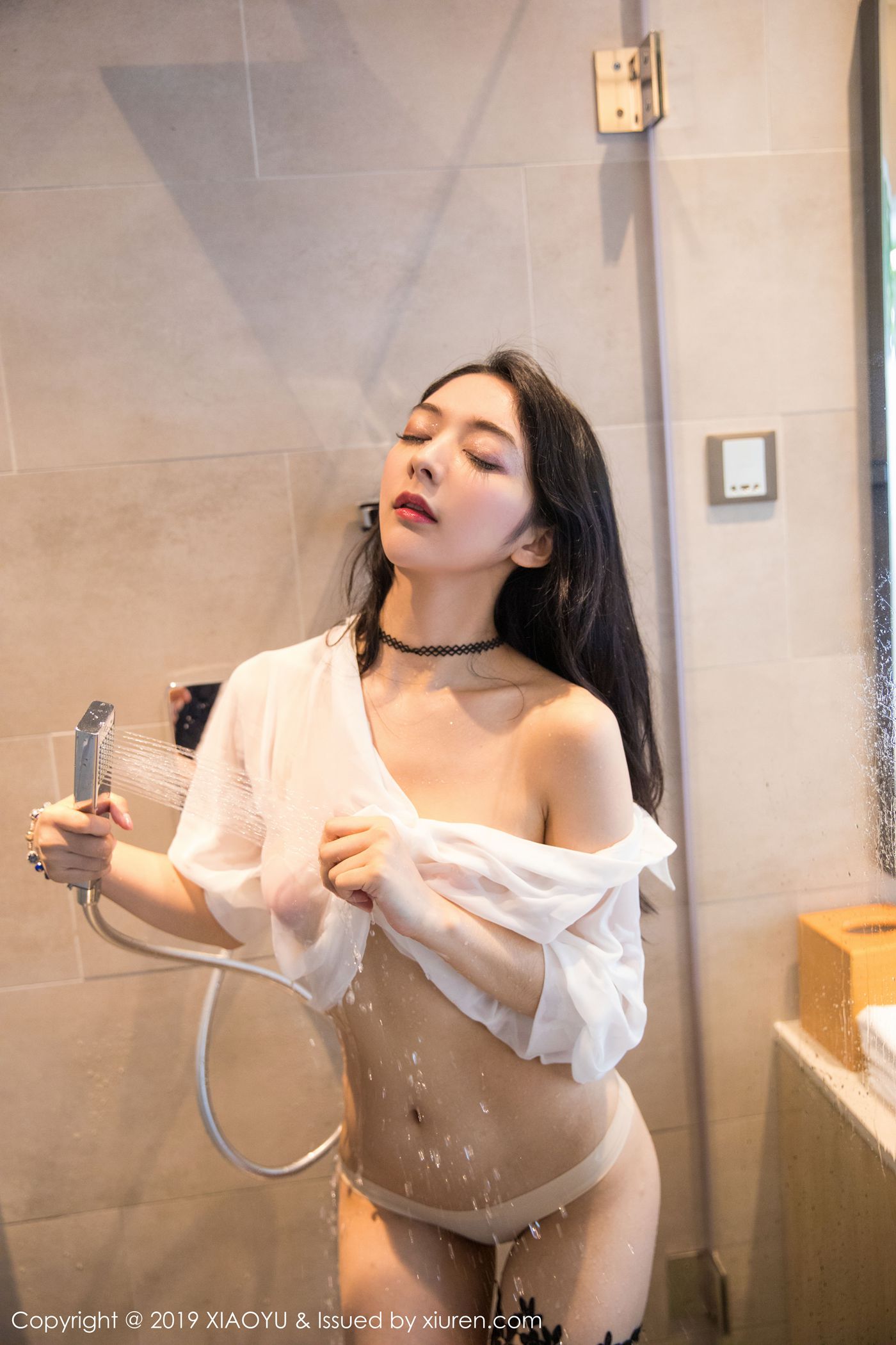 图片[19]-[XIAOYU语画界]YU20191210VOL0211 2019.12.10 VOL.211 诱人姿态下芊芊美腿 Angela小热巴[100+1P] – 速更版-美库