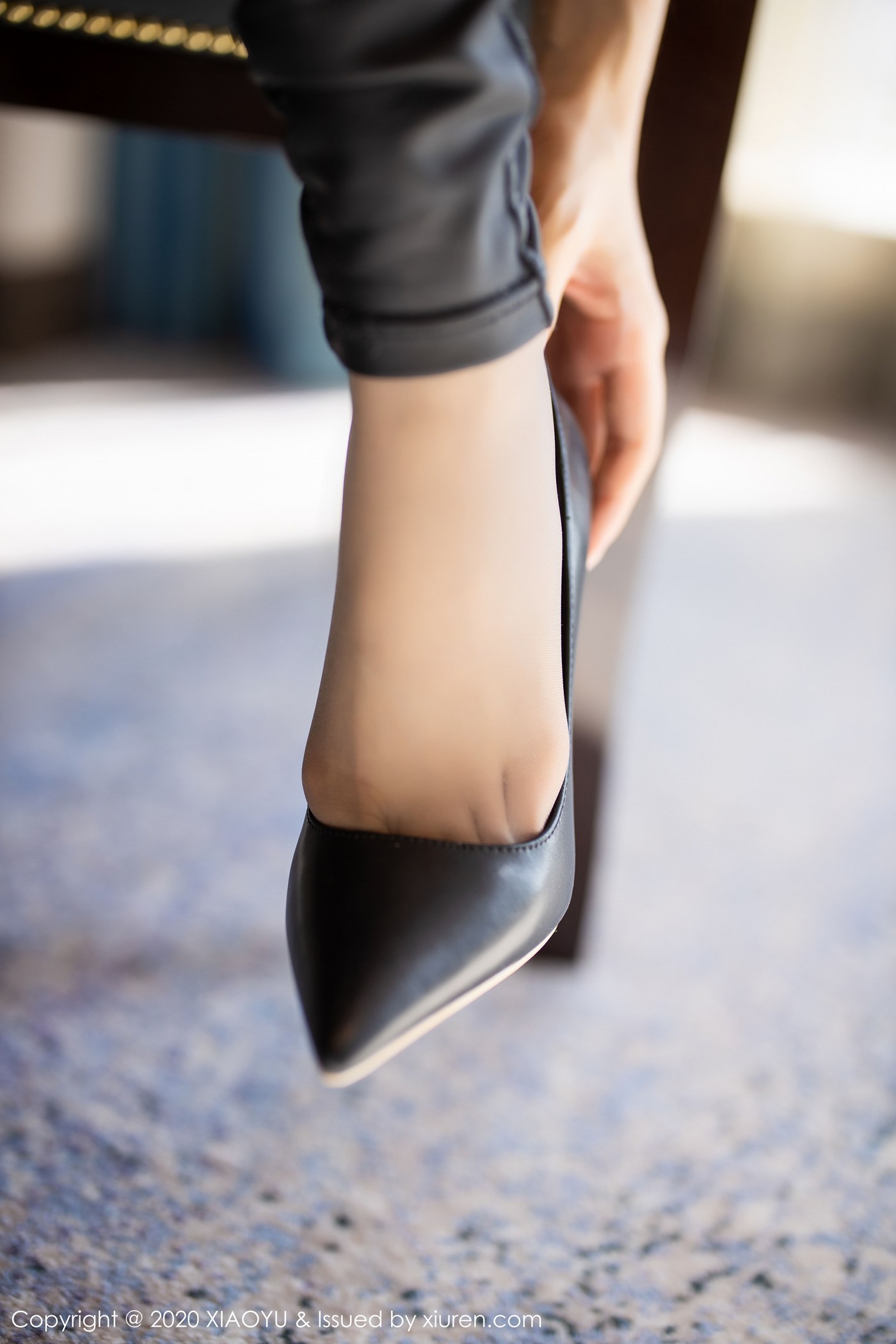 图片[93]-[XIAOYU语画界]YU20200106VOL0229 2020.01.06 VOL.229 皮裤的飒爽.丝袜的朦胧 Angela小热巴[113+1P] – 速更版-美库