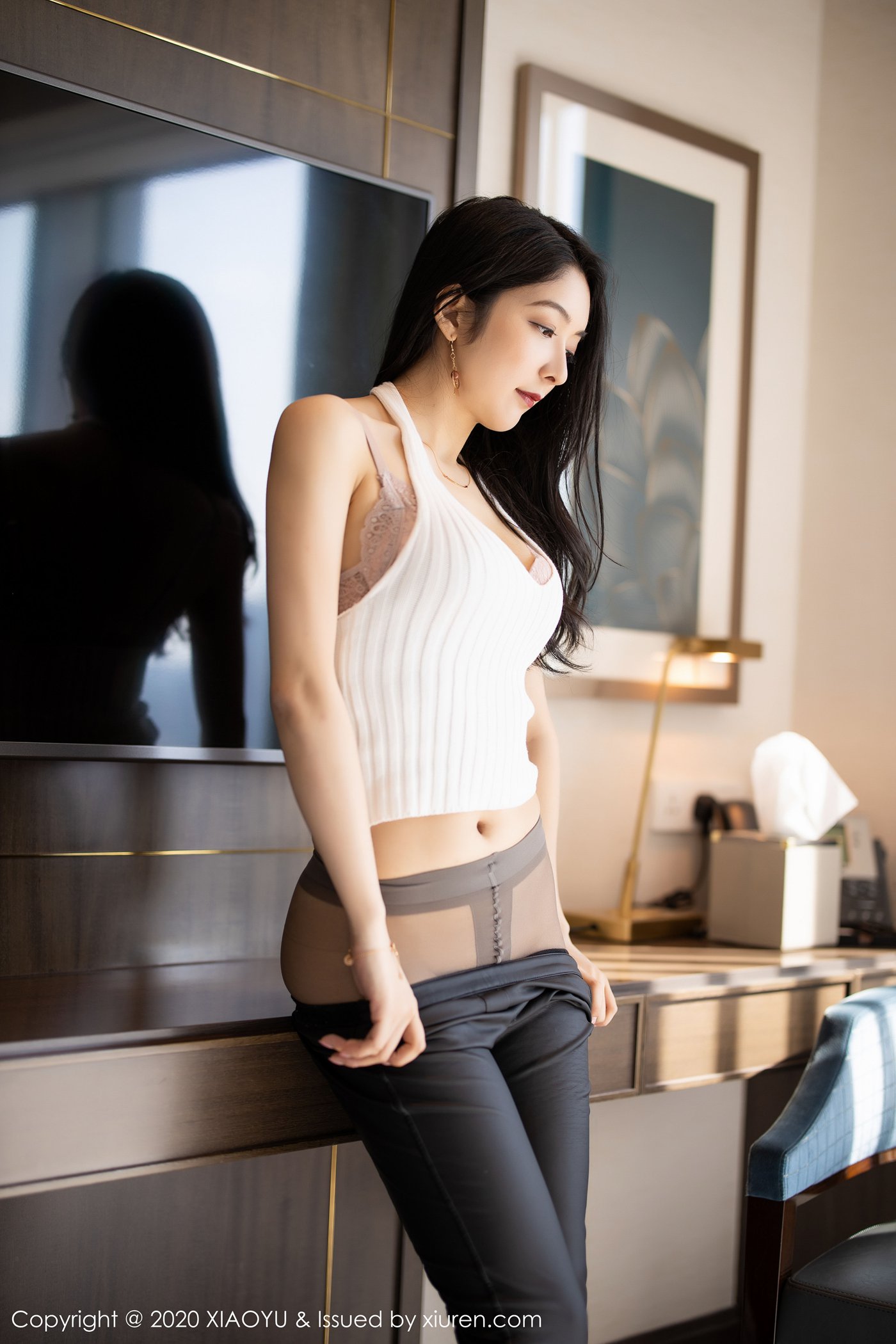 图片[104]-[XIAOYU语画界]YU20200106VOL0229 2020.01.06 VOL.229 皮裤的飒爽.丝袜的朦胧 Angela小热巴[113+1P] – 速更版-美库