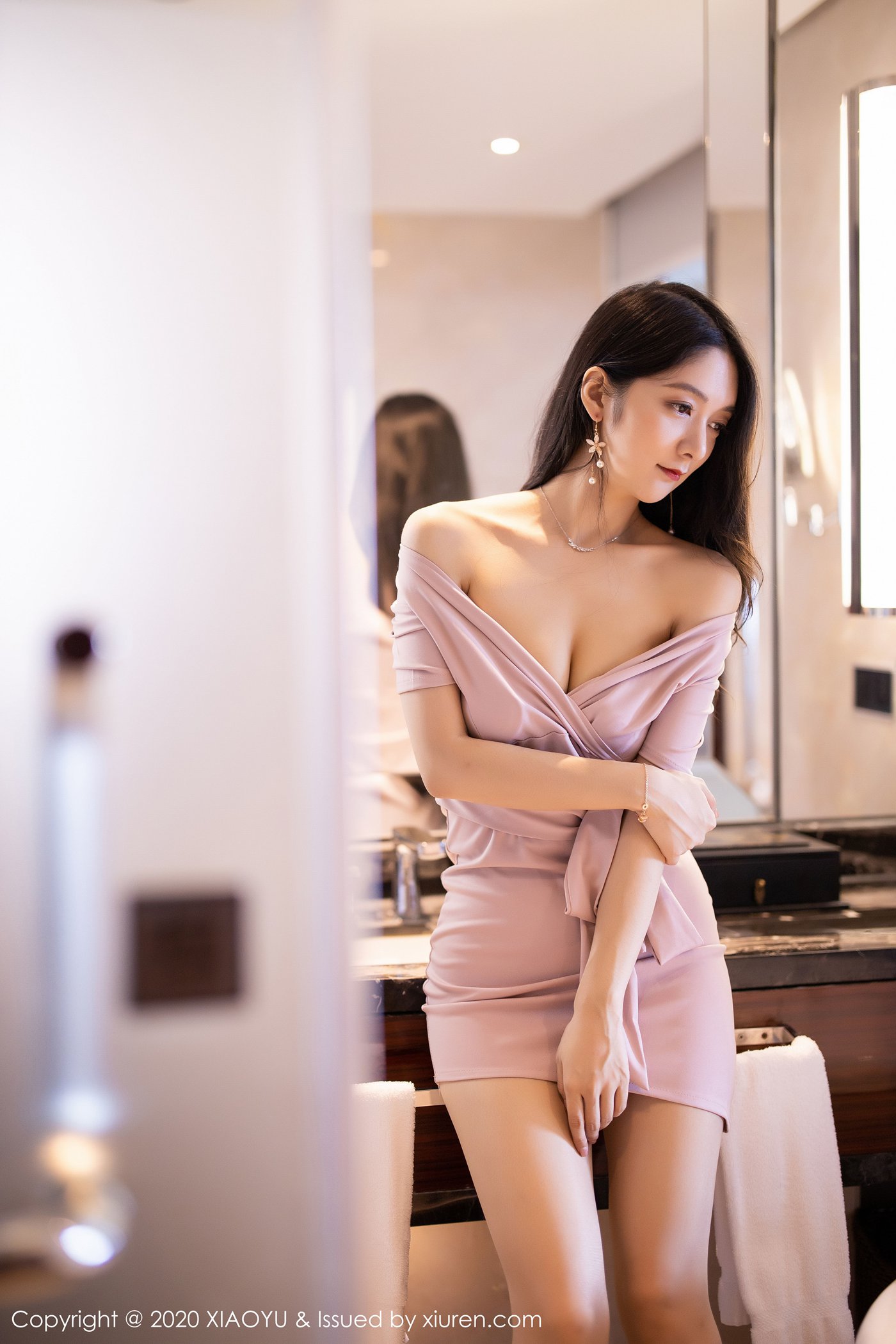 图片[90]-[XIAOYU语画界]YU20200227VOL0256 2020.02.27 VOL.256 玫瑰金是的吊裙与丝袜 Angela小热巴[99+1P] – 速更版-美库