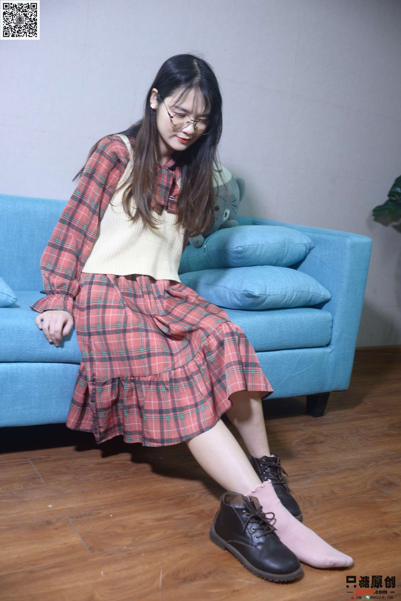 图片[17]-[只糖棉袜]NO.250 优米 追逐影子的人[177P] – 速更版-美库