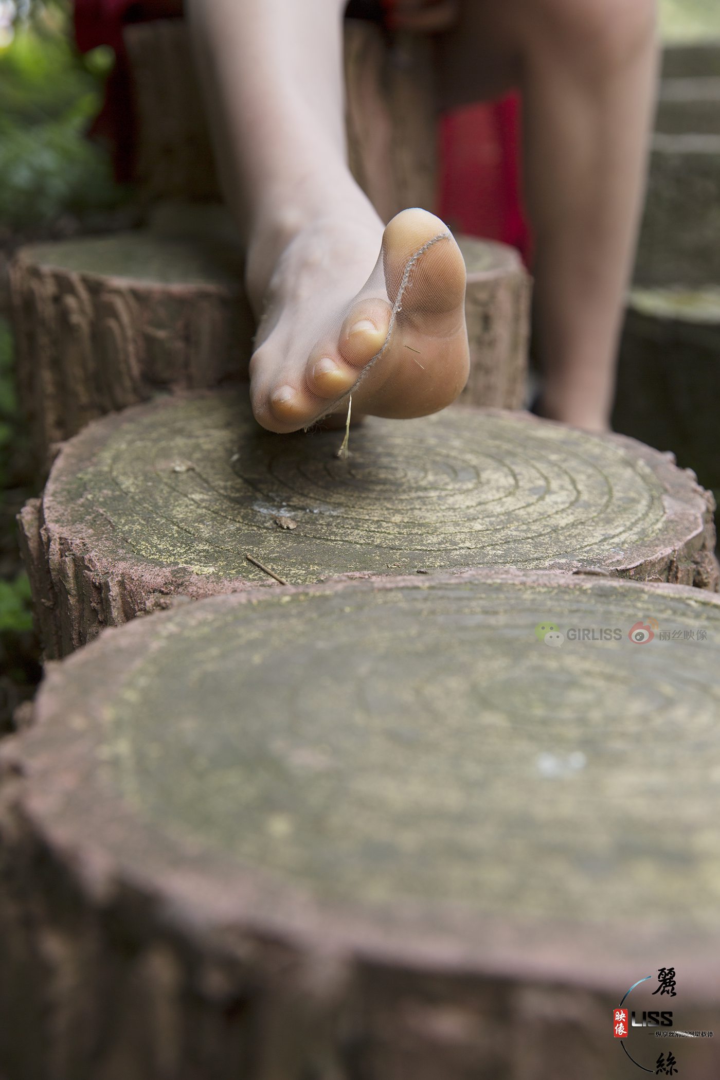 图片[36]-[LISS丽丝映像]NO.001 当家凯莎小姐《嫁到农村里的丝袜媳妇儿》[67P] – 速更版-美库