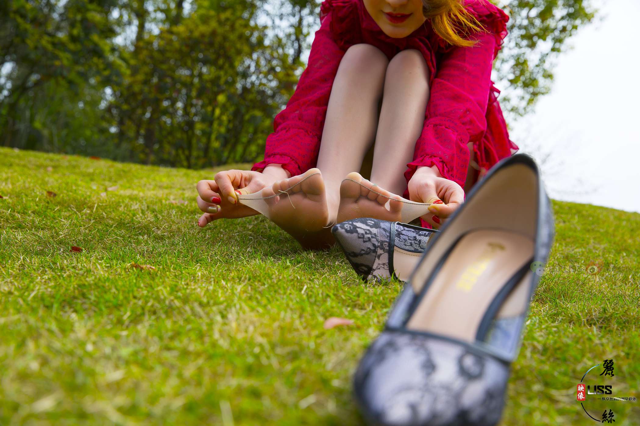 图片[38]-[LISS丽丝映像]NO.001 当家凯莎小姐《嫁到农村里的丝袜媳妇儿》[67P] – 速更版-美库