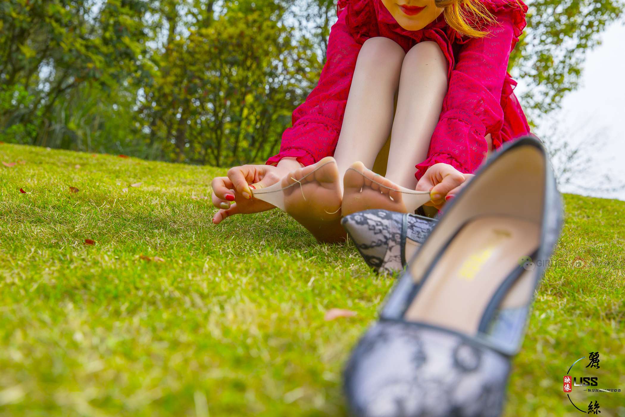 图片[40]-[LISS丽丝映像]NO.001 当家凯莎小姐《嫁到农村里的丝袜媳妇儿》[67P] – 速更版-美库