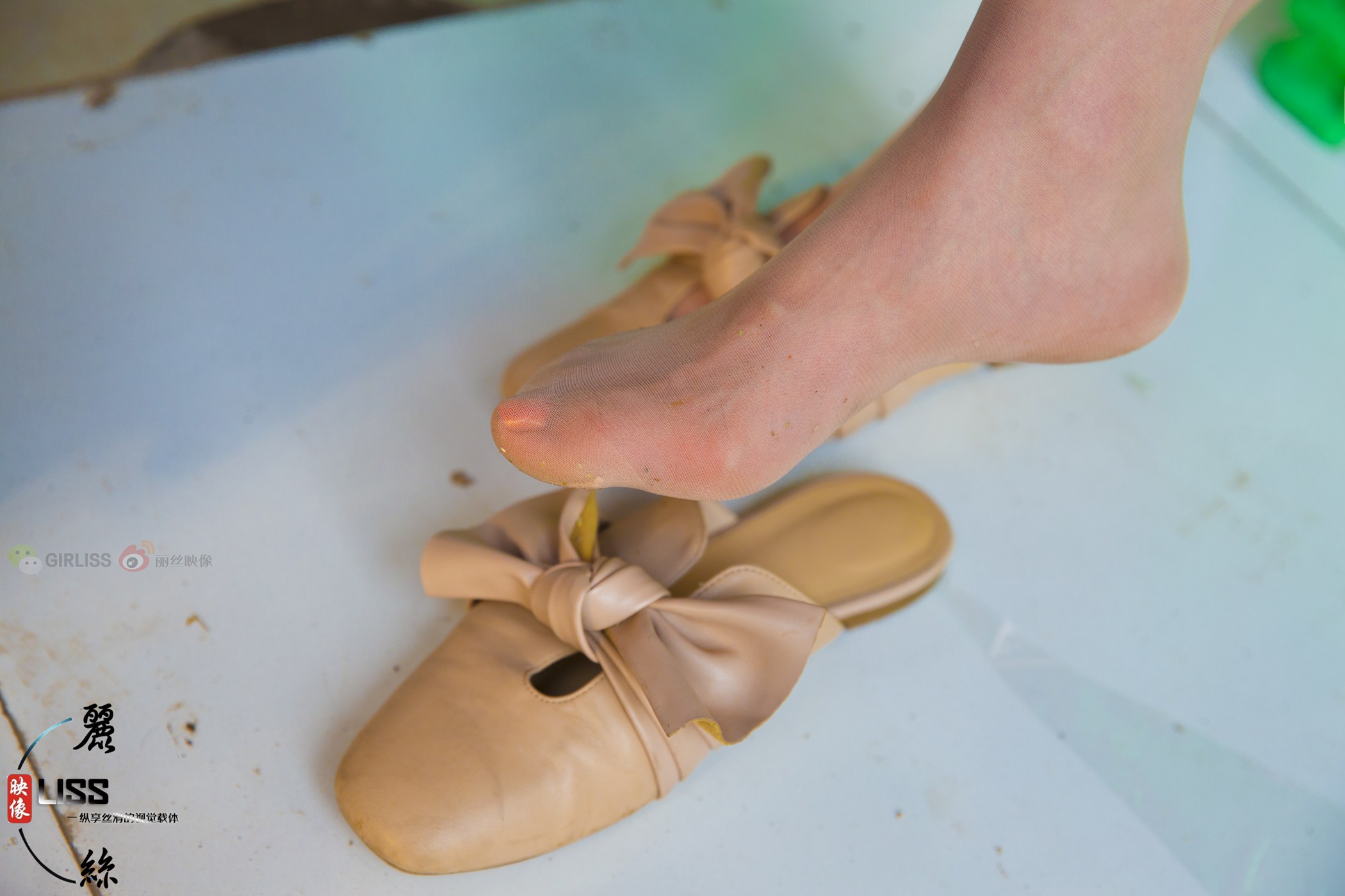 图片[26]-[LISS丽丝映像]NO.008 莎莎小姐《丝薄的游戏》[32P] – 速更版-美库