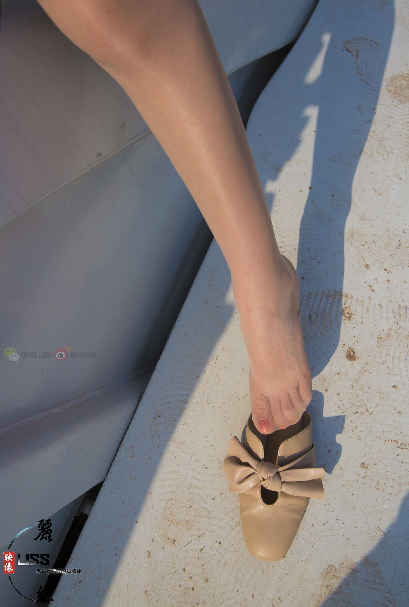 图片[31]-[LISS丽丝映像]NO.008 莎莎小姐《丝薄的游戏》[32P] – 速更版-美库