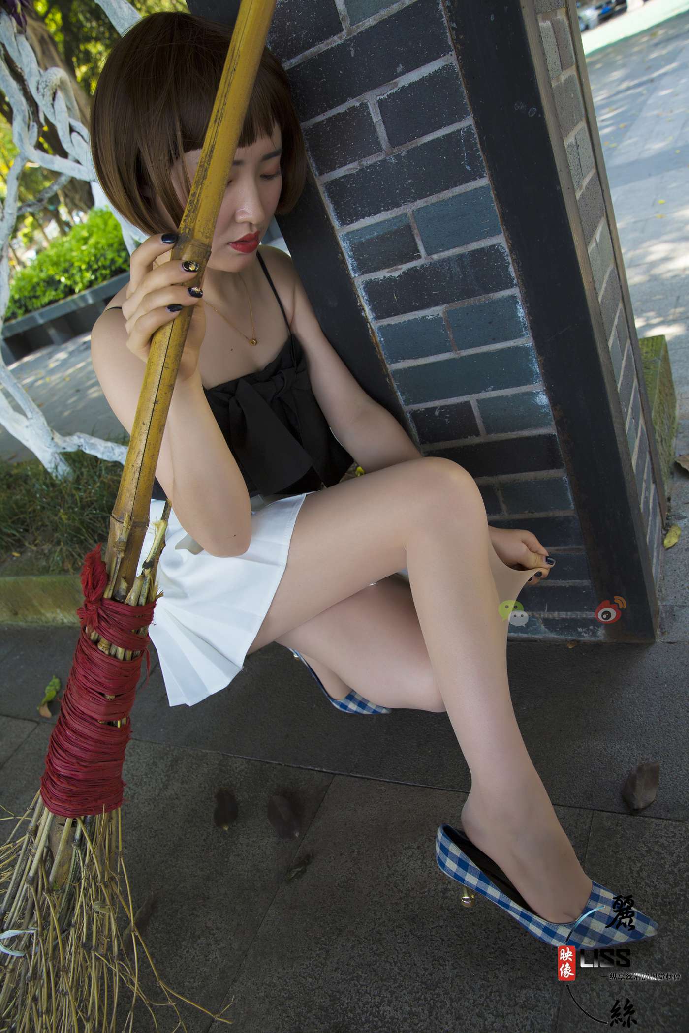 图片[22]-[LISS丽丝映像]NO.010 丸子《莎妹蓝格高跟系》[65P] – 速更版-美库